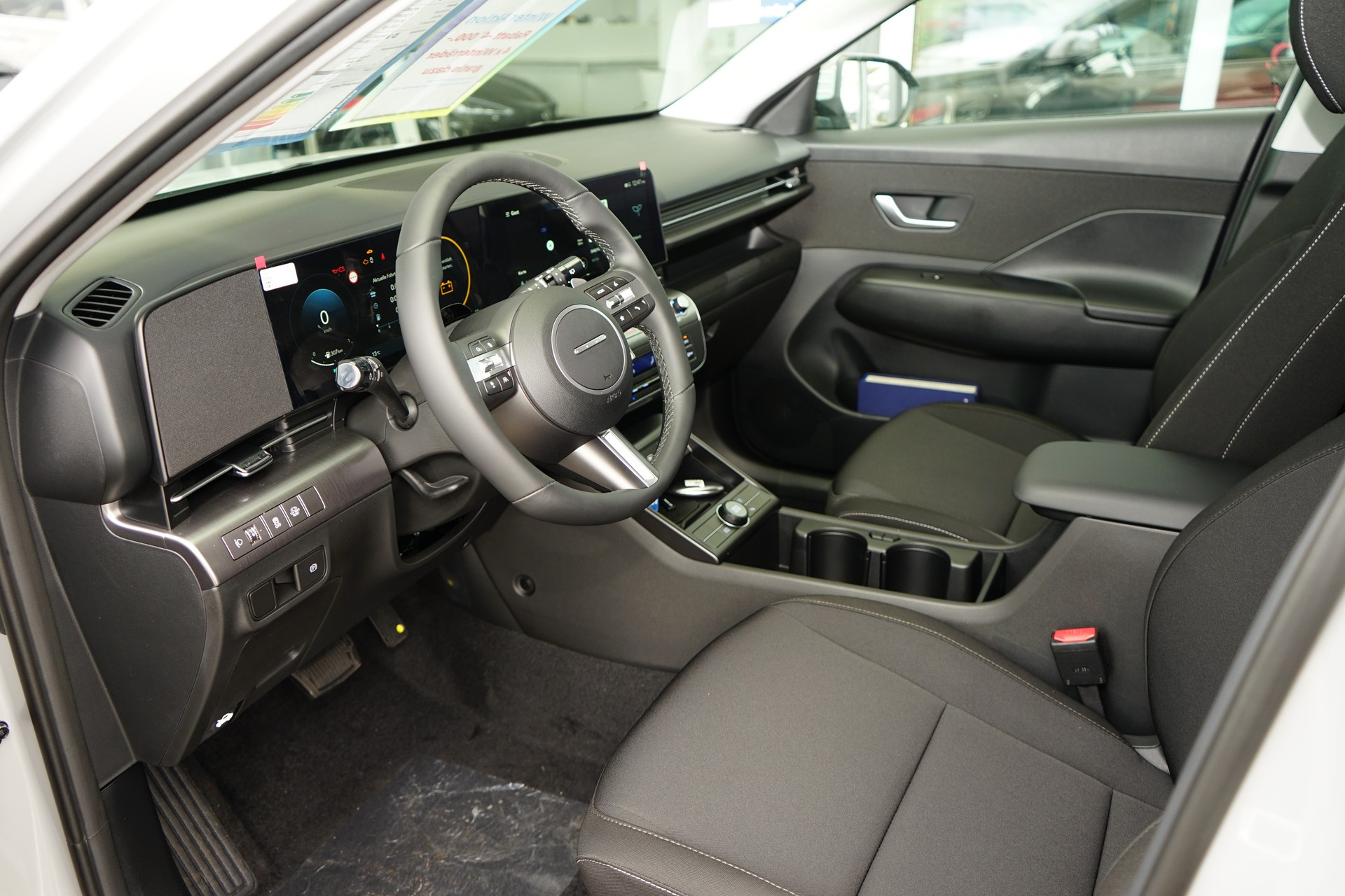 HYUNDAI Kona 1.6 GDi HEV Origo DCT-image-8