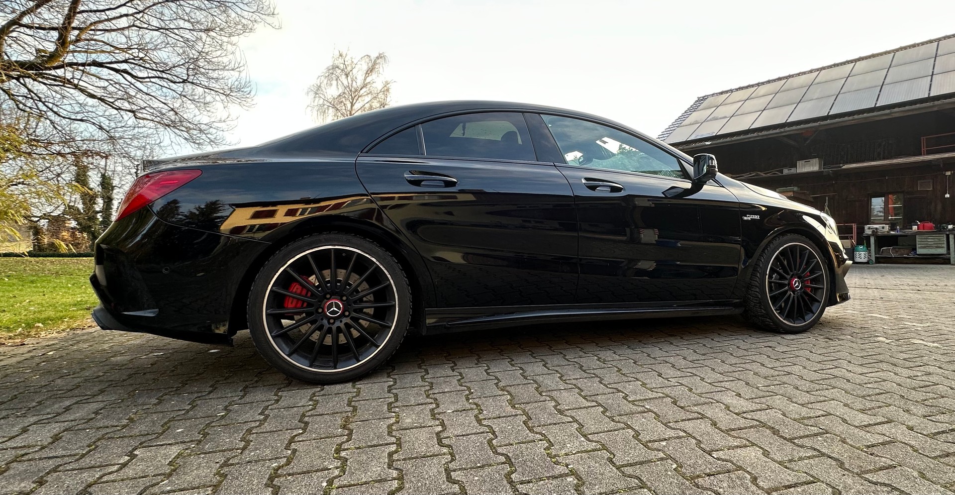 MERCEDES-BENZ CLA 45 AMG 4Matic Speedshift-image-4