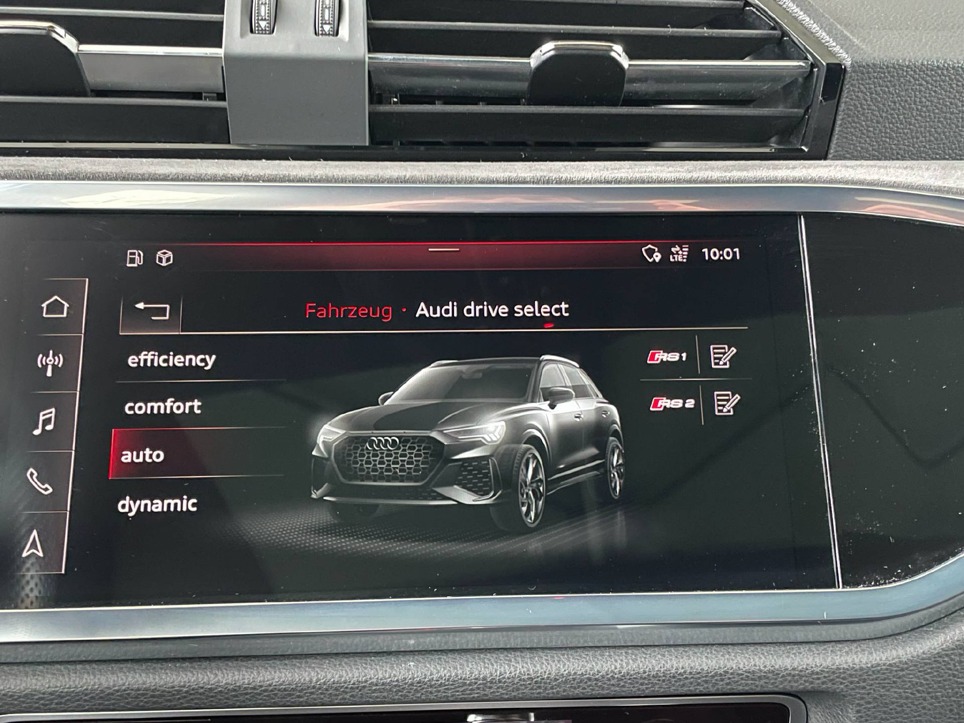 AUDI RS Q3 2.5 TFSI quattro S-Tronic-image-13