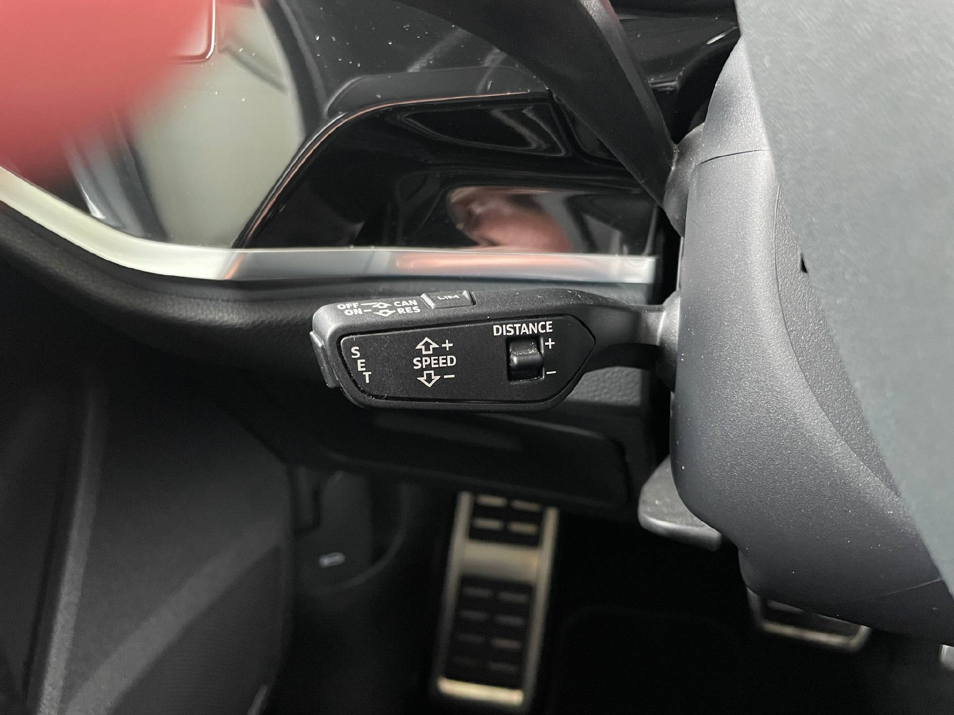 AUDI RS Q3 2.5 TFSI quattro S-Tronic-image-9