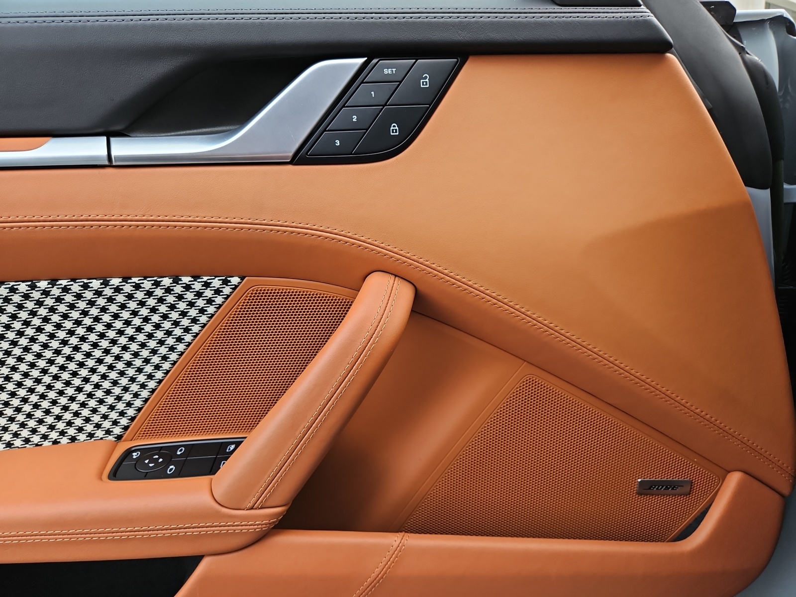 PORSCHE 911 Sport Classic-image-12