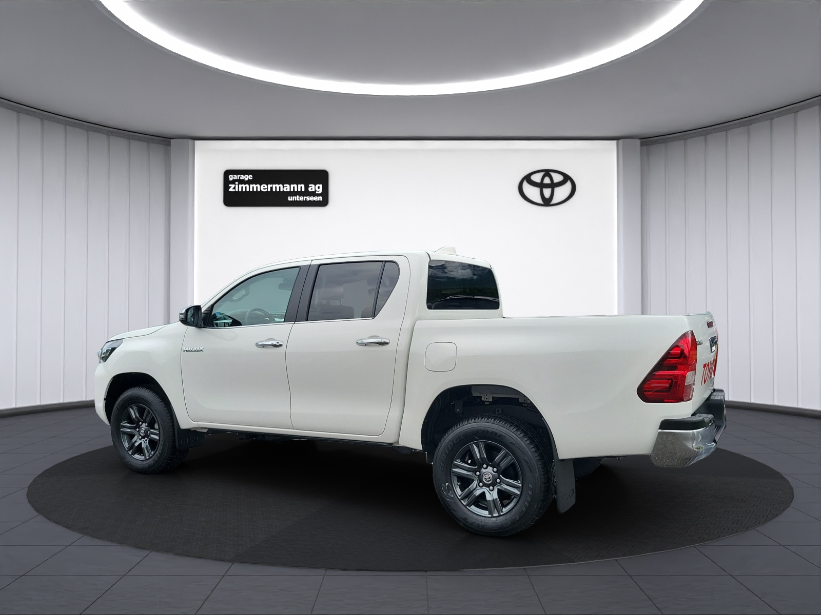 TOYOTA Hilux Double Cab.-Pick-up 2.8 Style AWD-image-9