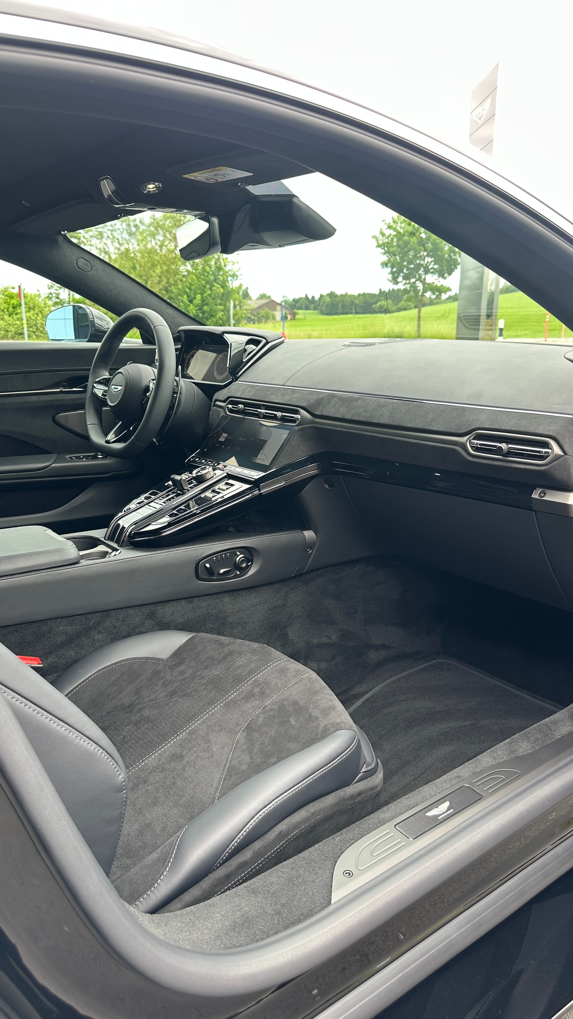 ASTON MARTIN 4.0 Coupé next generation-image-8