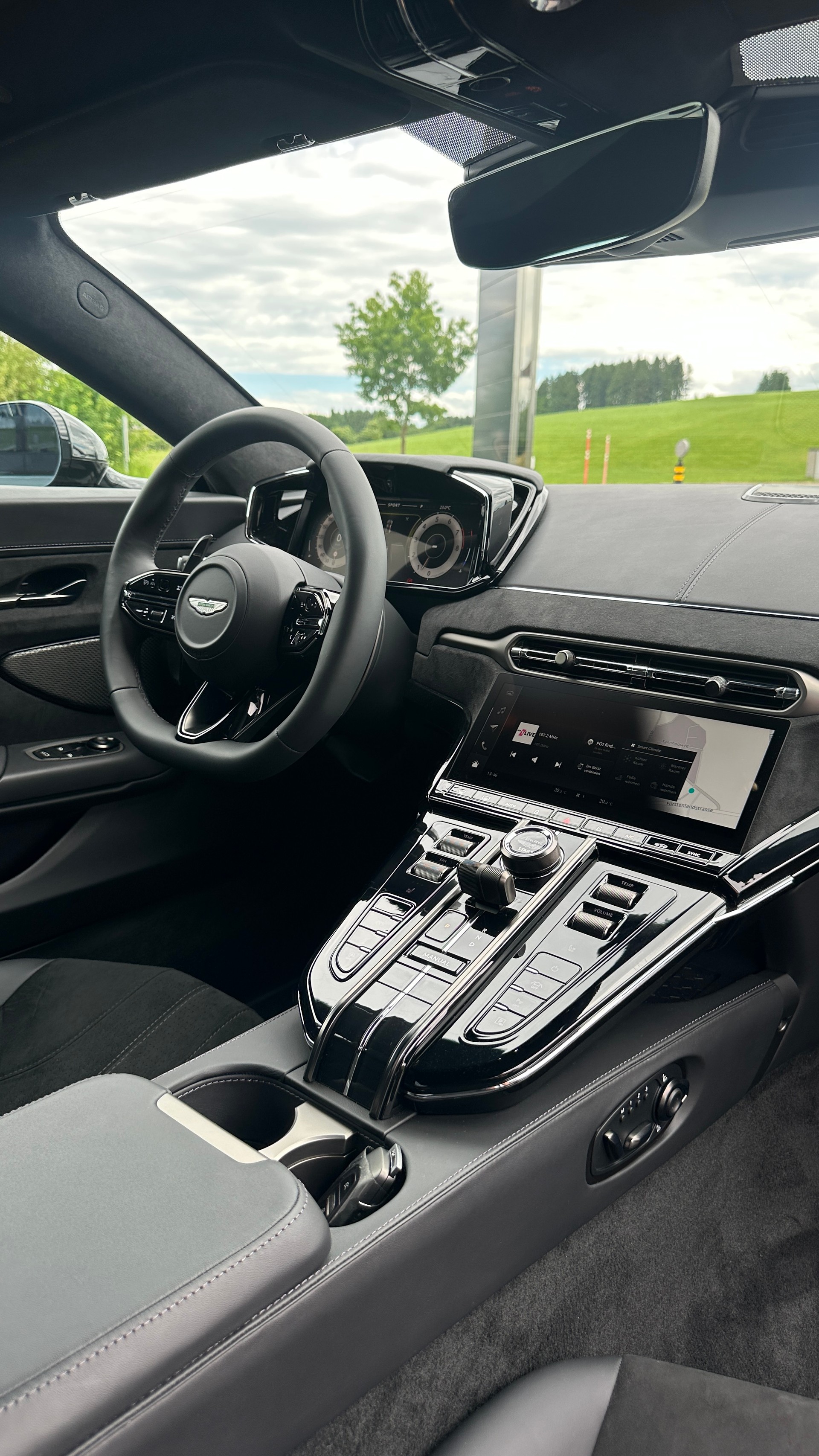 ASTON MARTIN 4.0 Coupé next generation-image-9
