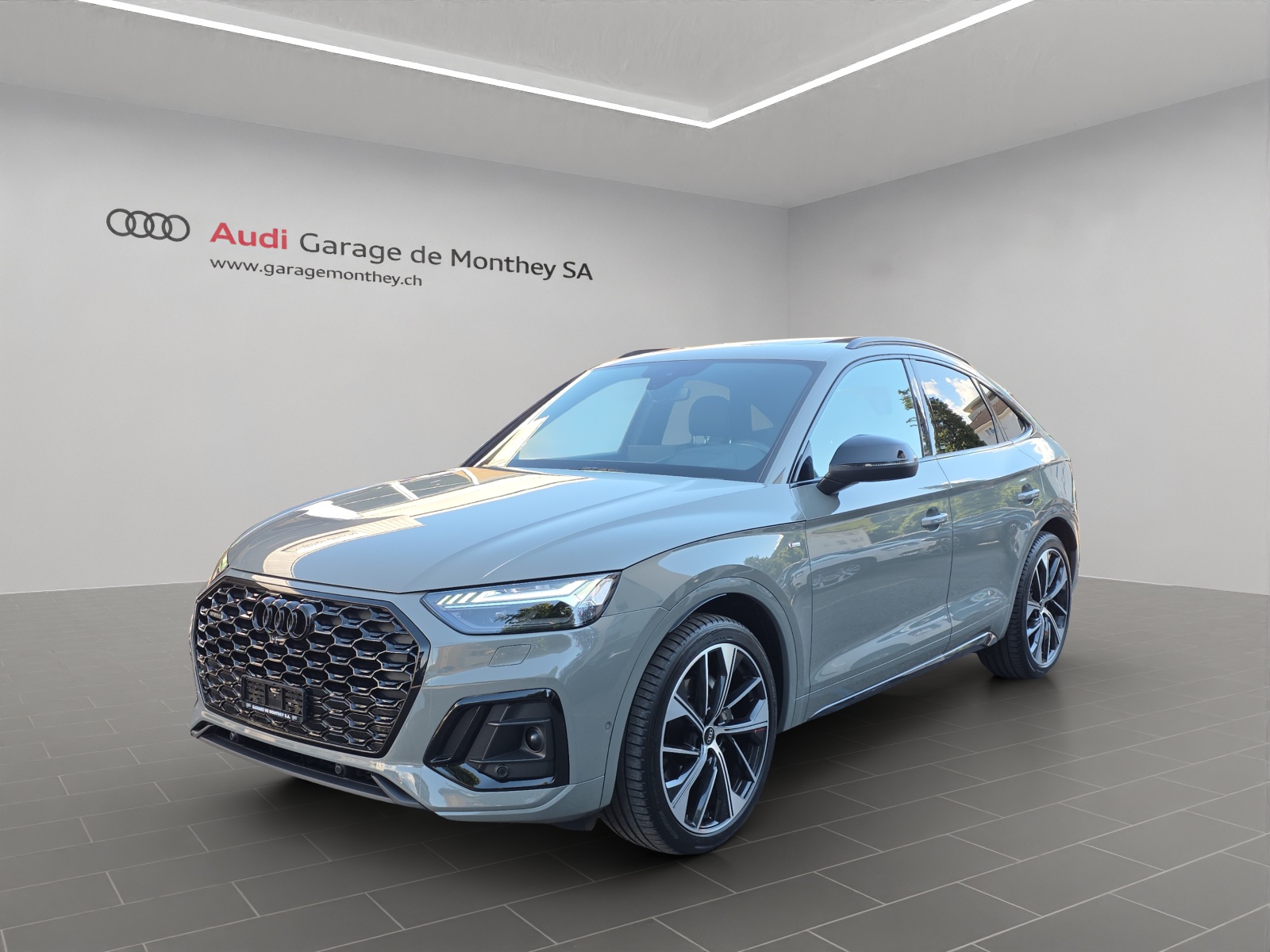 AUDI Q5 Sportback 40 TDI Blackedition quattro S-tronic-image-0