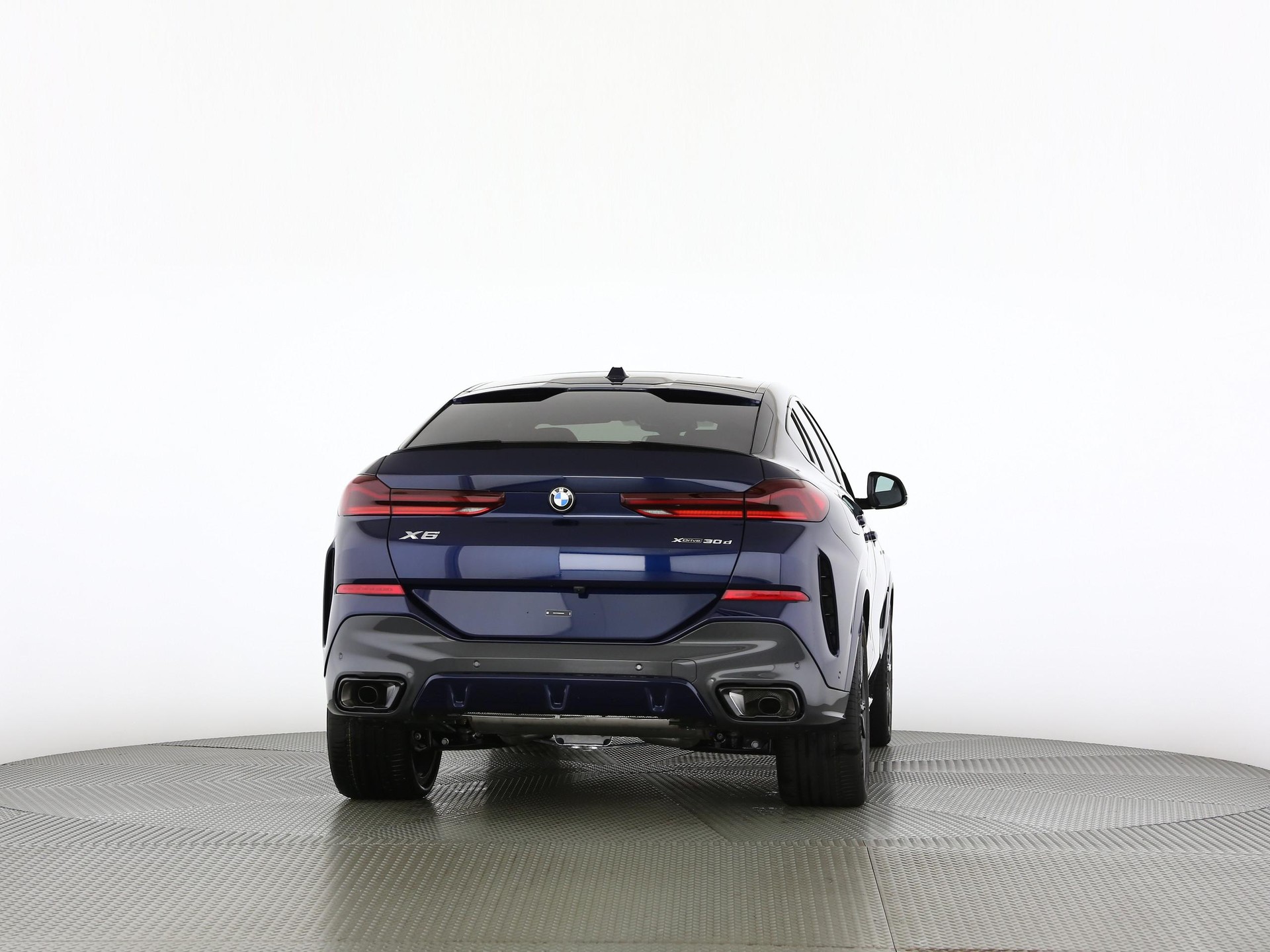 BMW X6 30d xDrive-image-17