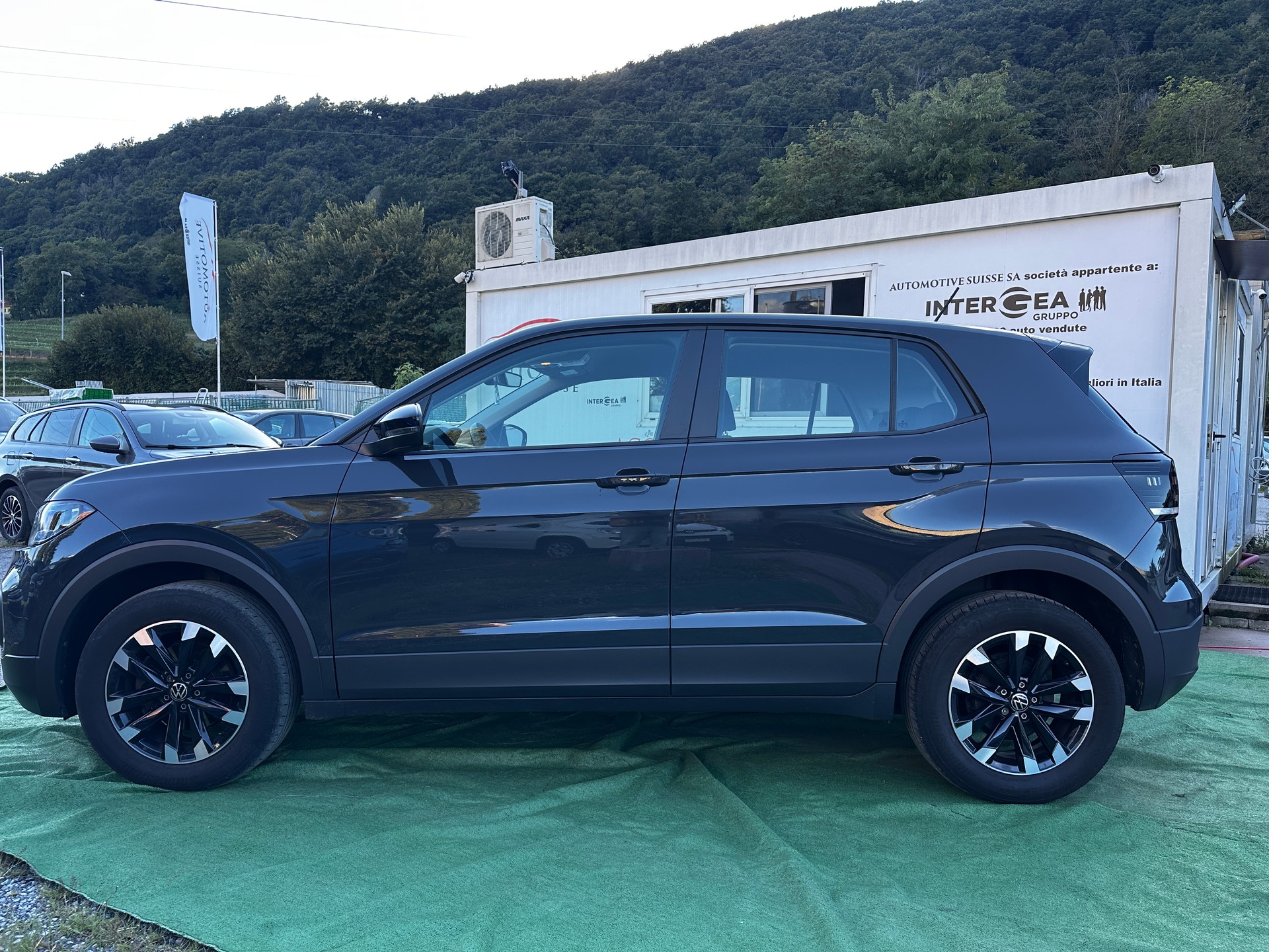 VW T-Cross 1.0 TSI Life-image-3