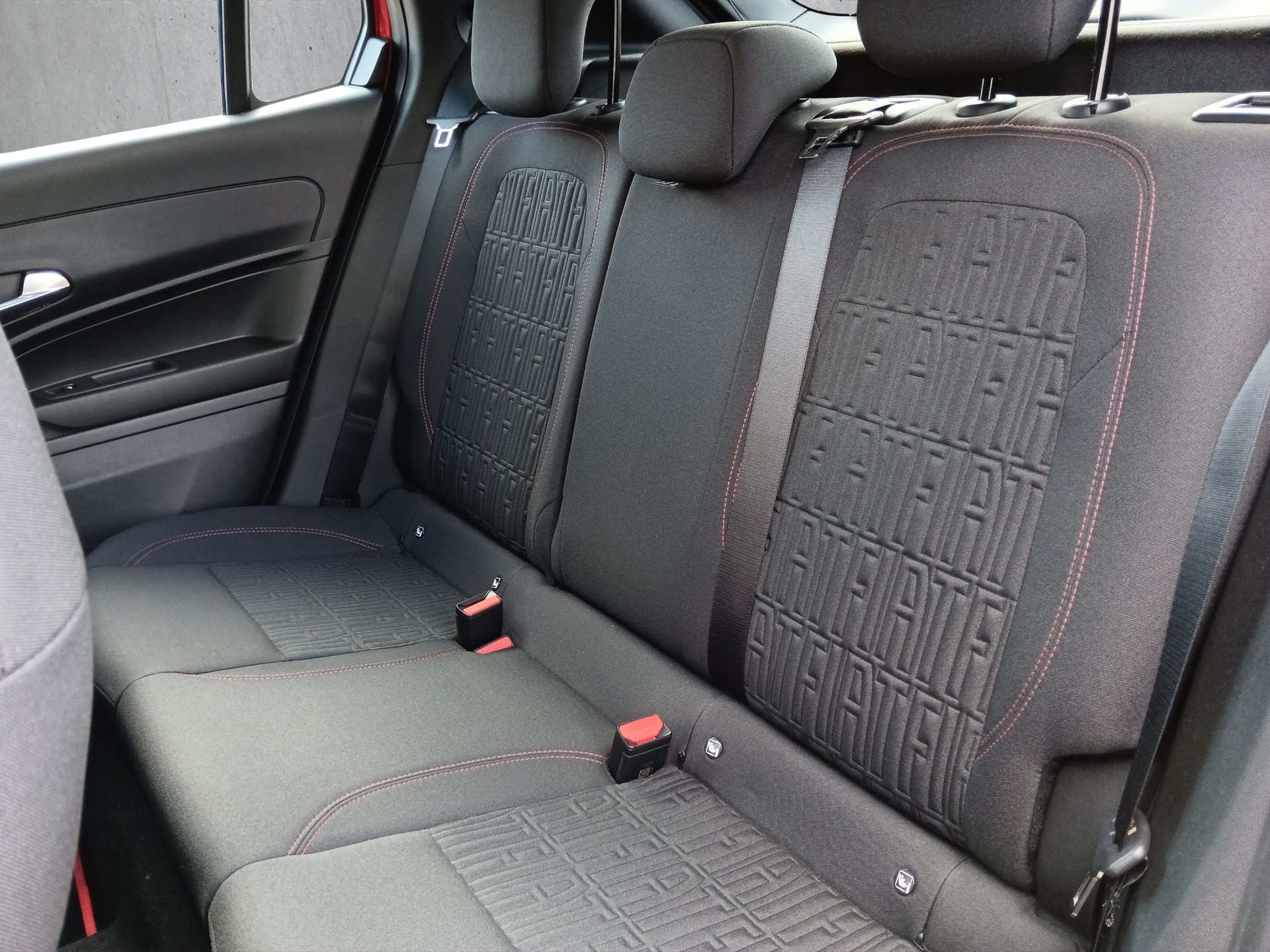 FIAT 600e Red-image-11
