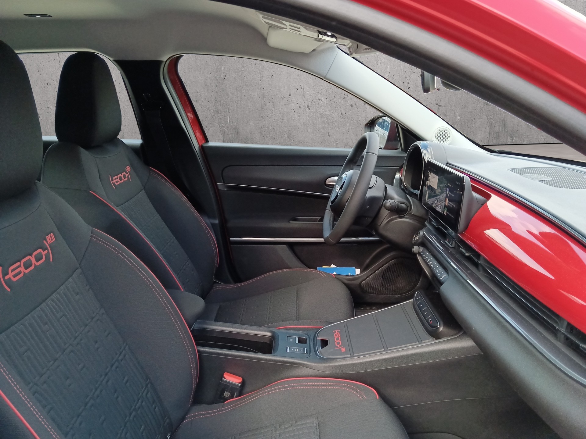 FIAT 600e Red-image-10