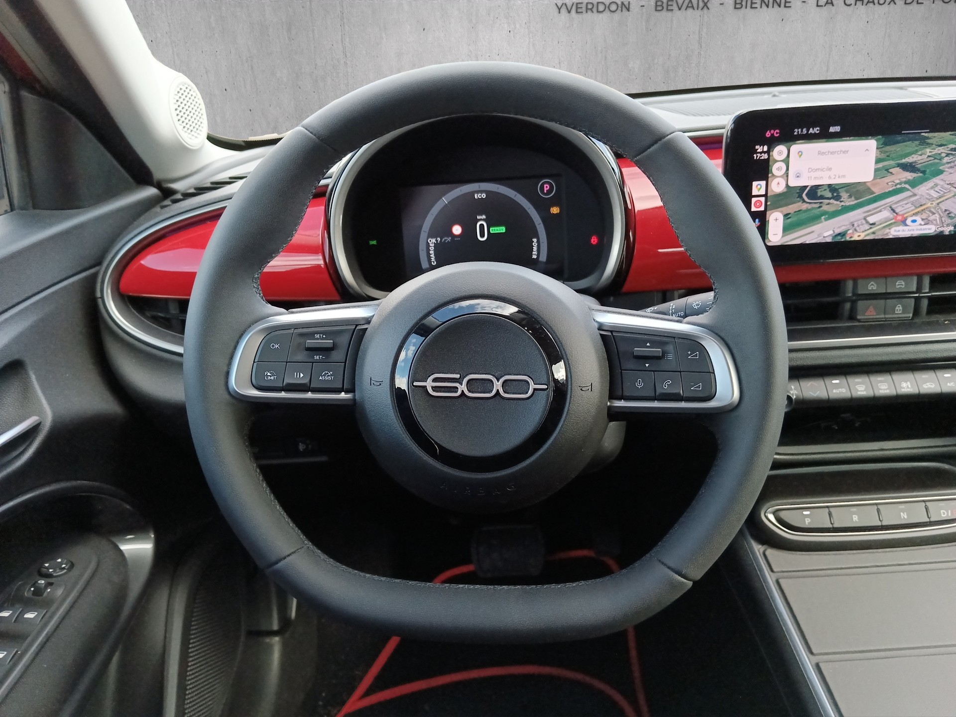 FIAT 600e Red-image-7