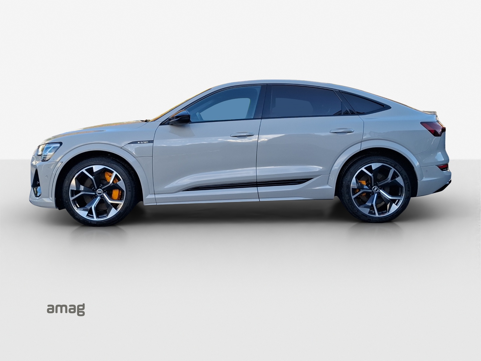 AUDI e-tron S Sportback quattro-image-1