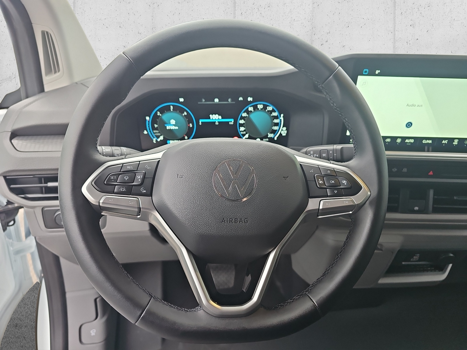 VW Transporter 2.0 TDI Automat-image-9