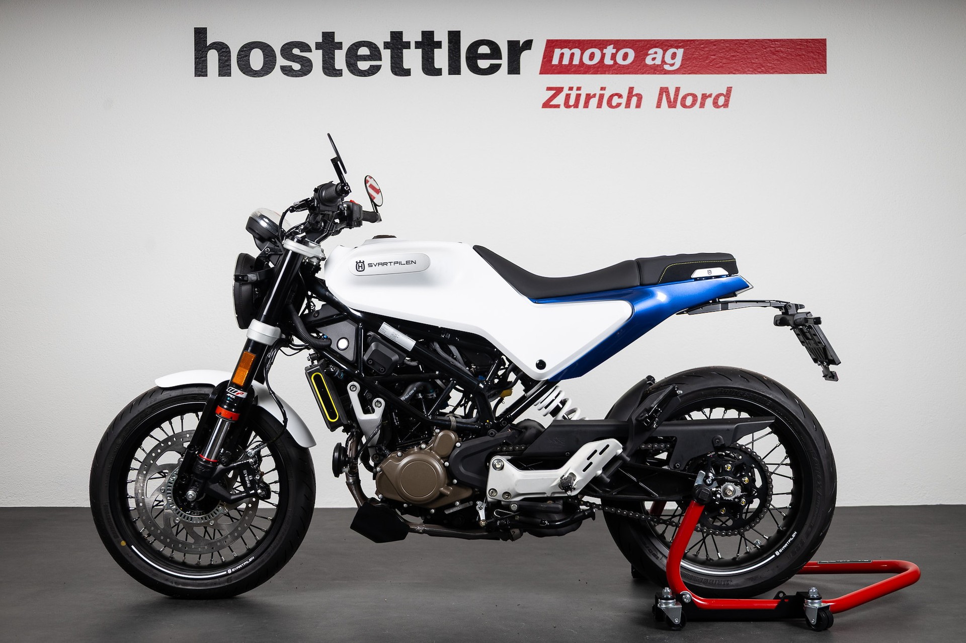 HUSQVARNA 125 Svartpilen Step Two / Color Edition-image-4