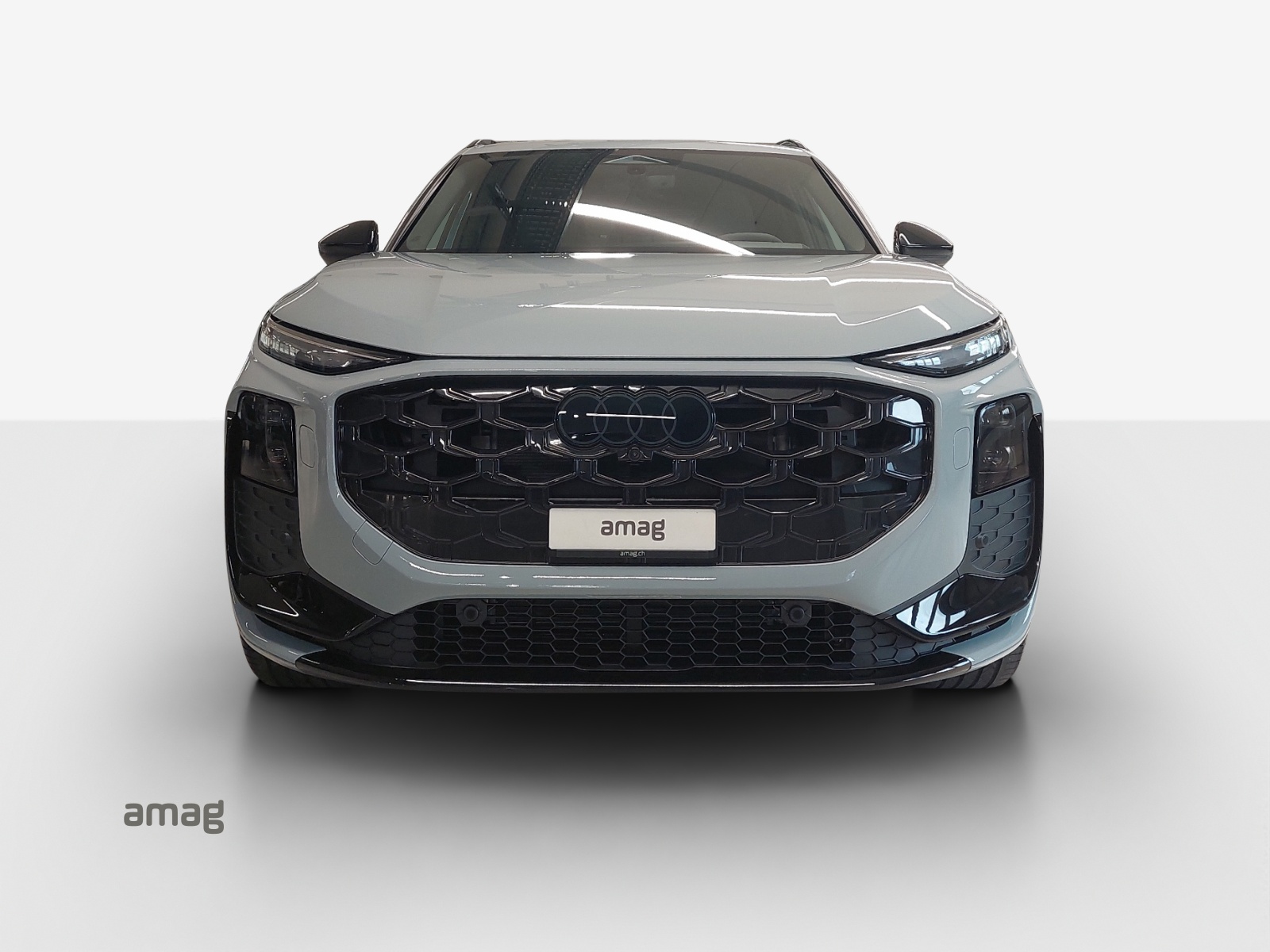 AUDI Q3 SUV TFSI quattro 195 kW S tronic-image-6