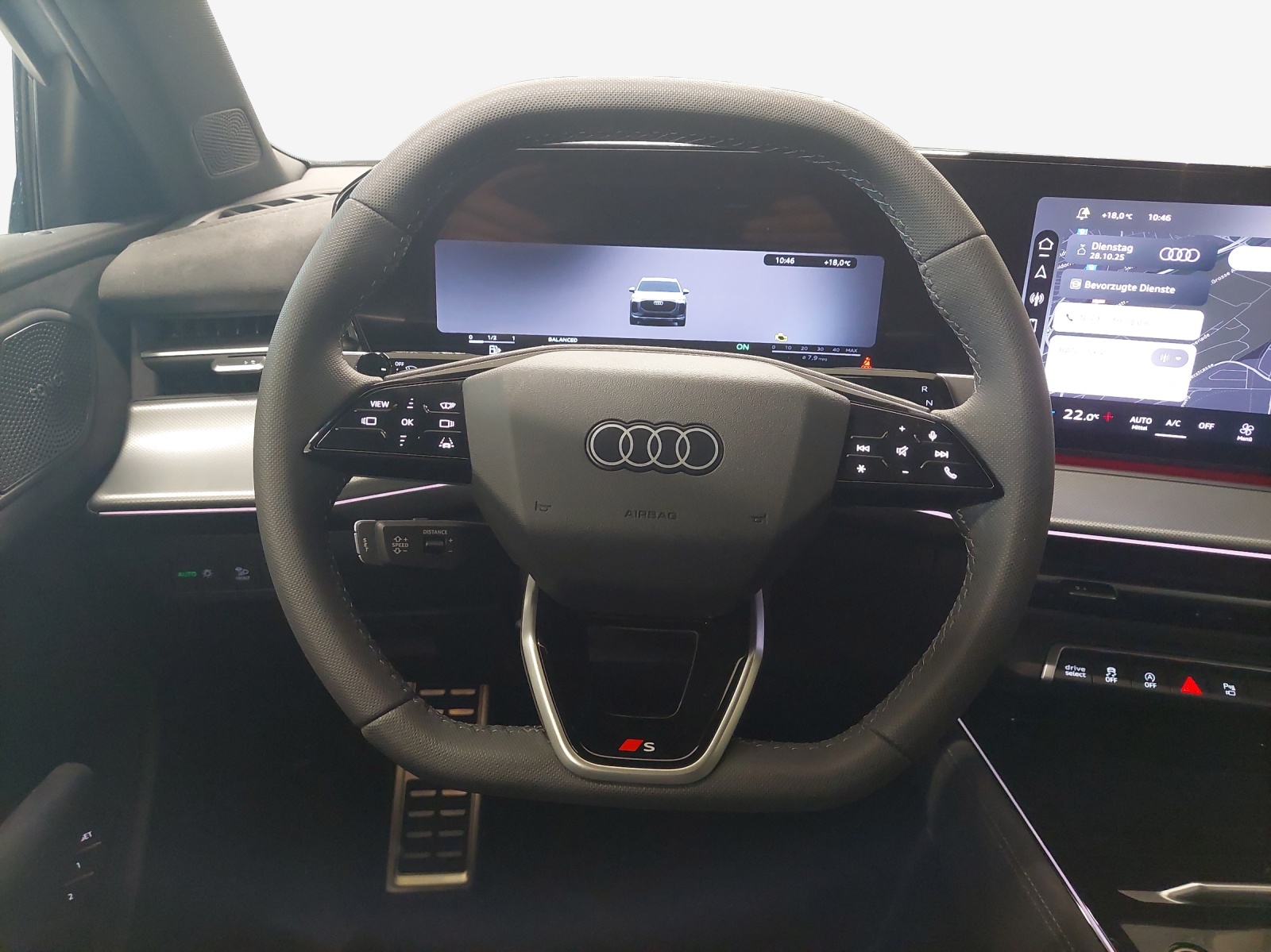 AUDI Q3 SUV TFSI quattro 195 kW S tronic-image-9