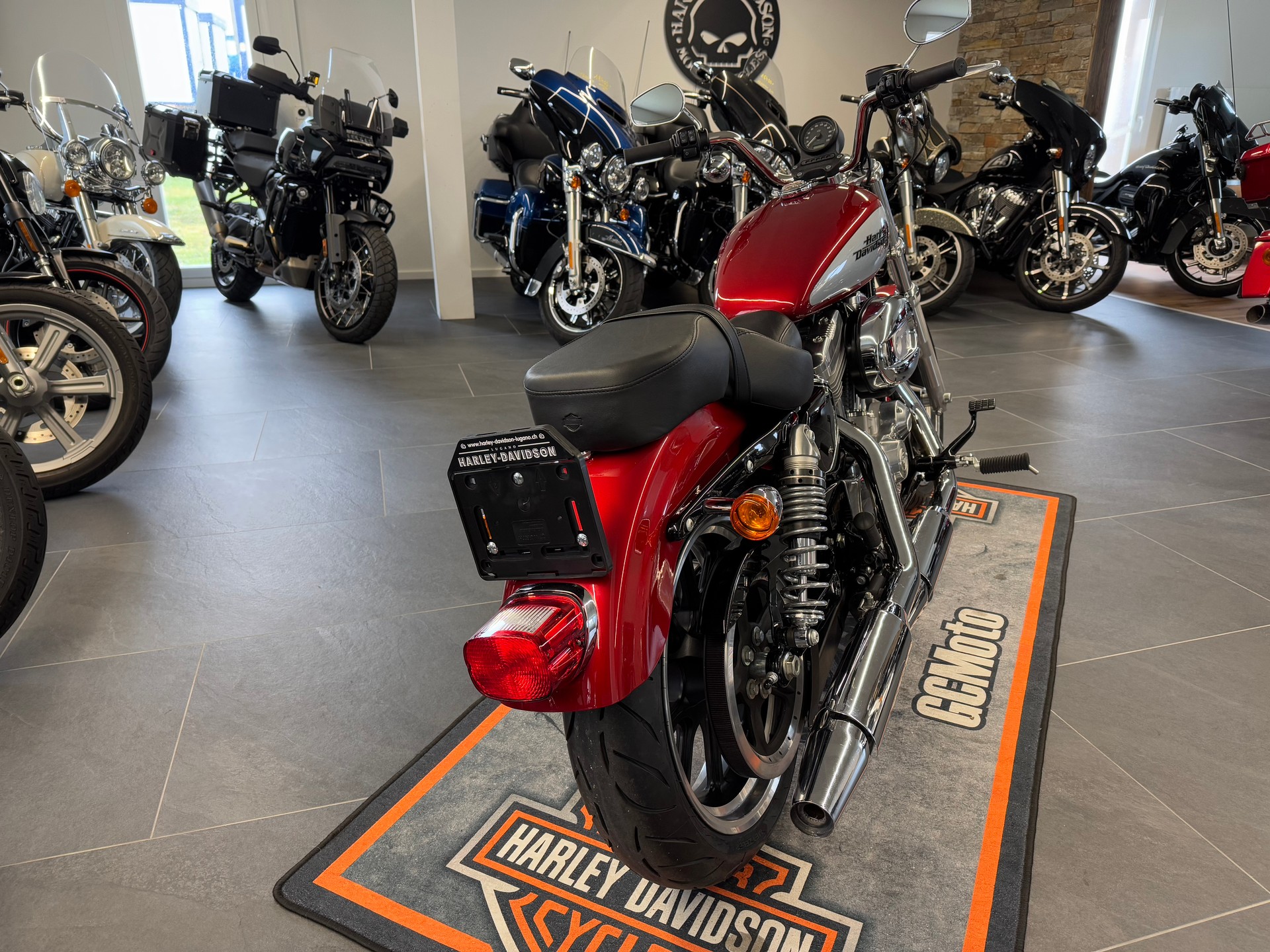 HARLEY-DAVIDSON XL 883 L Sportster Super Low ABS (35 kW possible)-image-7