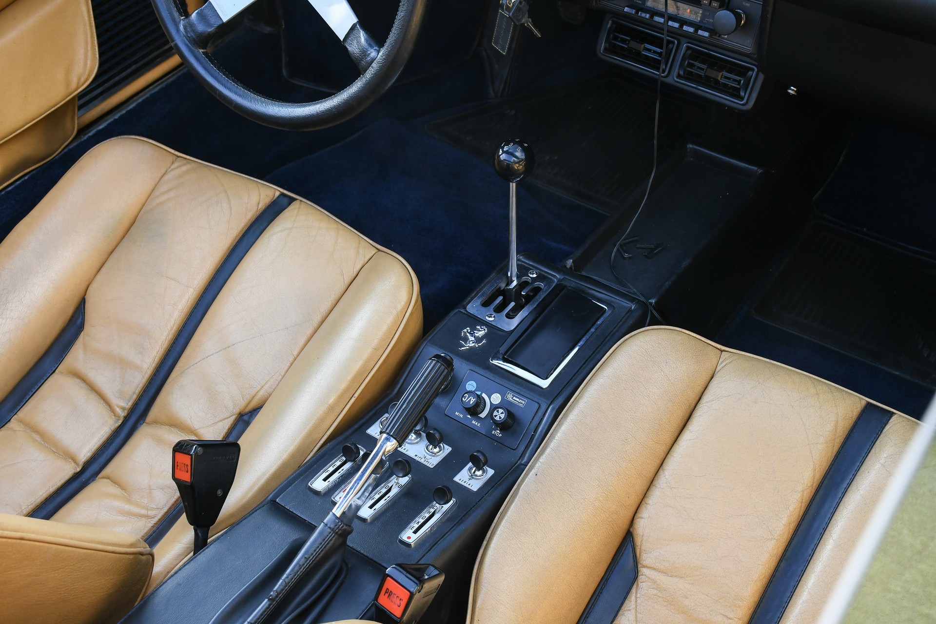 FERRARI GTS-image-13