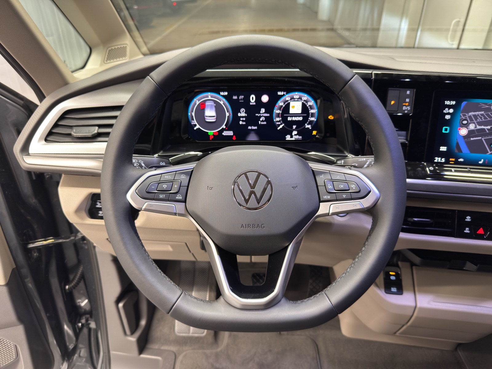 VW T7 Multivan lang 2.0 TDI Liberty DSG-image-15