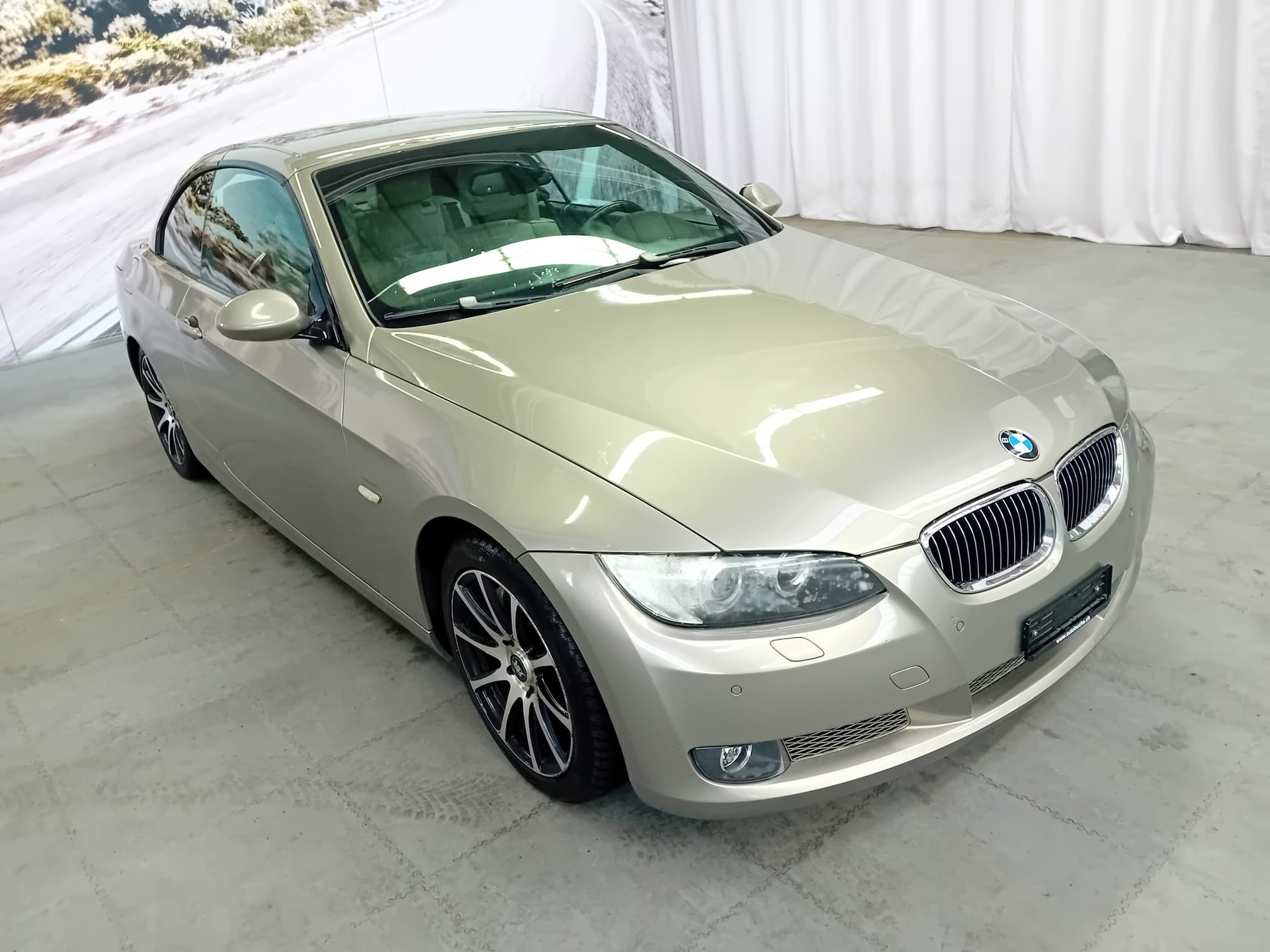 BMW 335i Cabriolet Steptronic-image-2