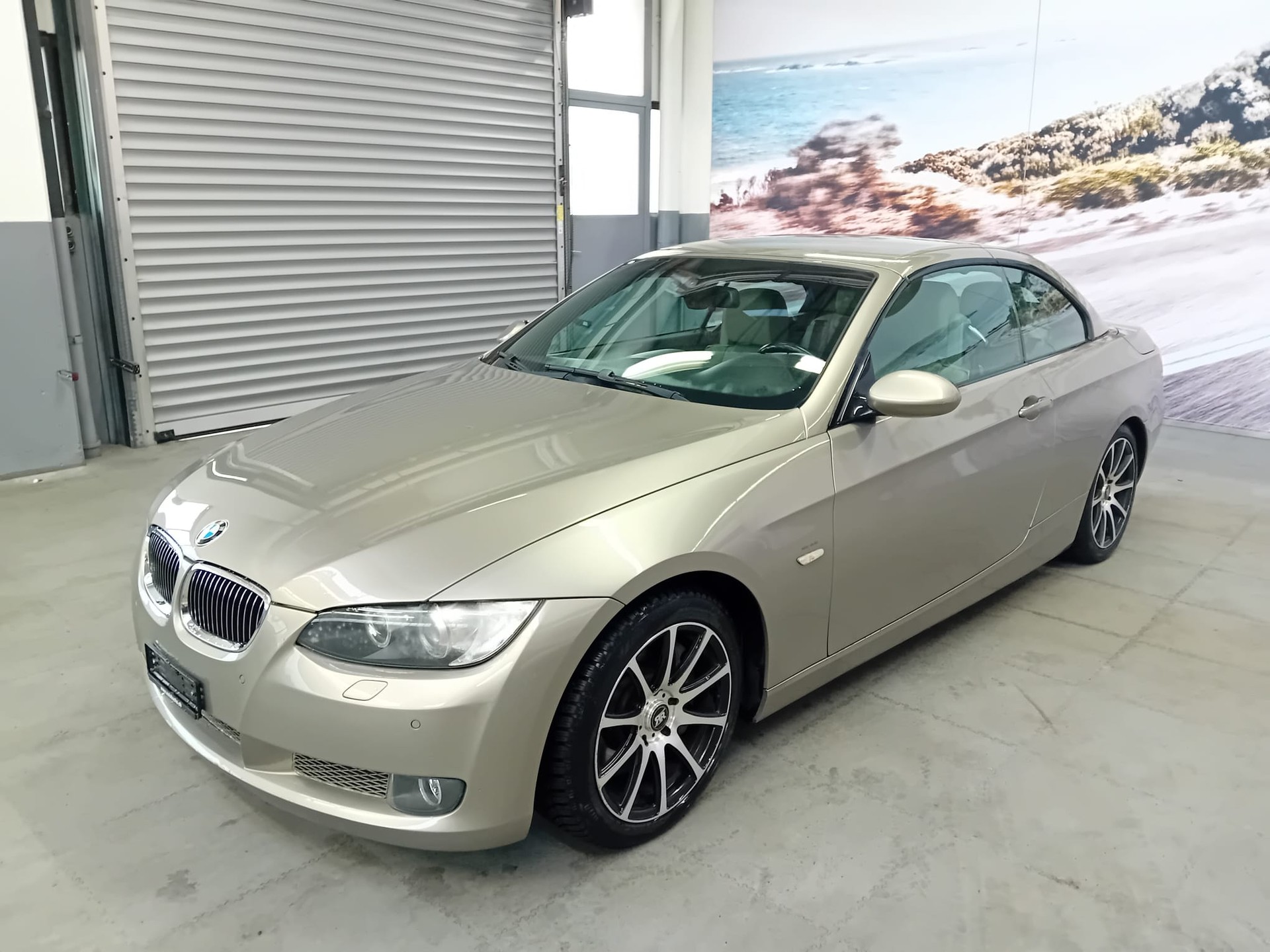 BMW 335i Cabriolet Steptronic-image-0
