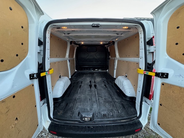 FORD Transit Custom Van 300 L2H1 Trend-image-4