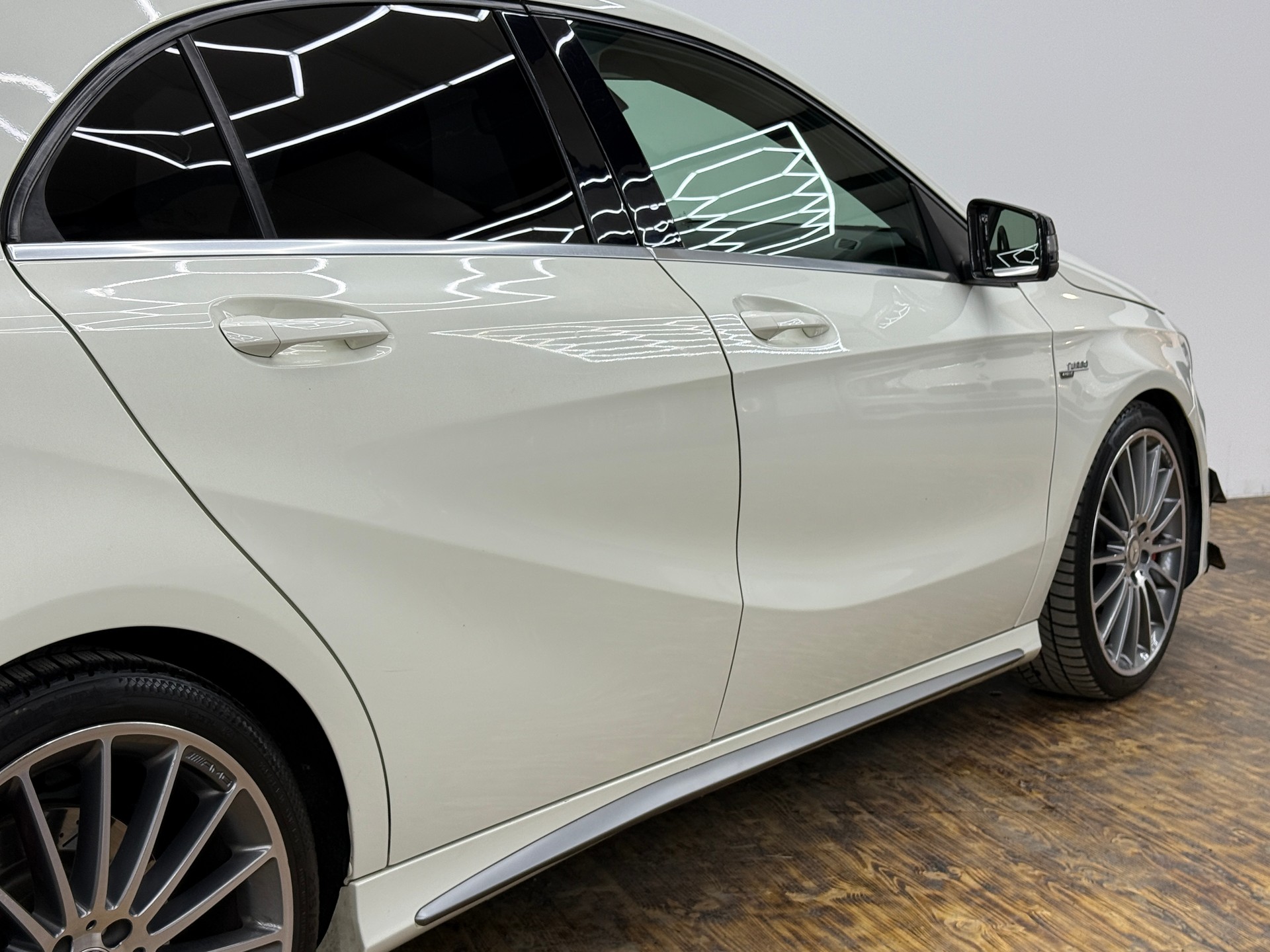 MERCEDES-BENZ A 45 AMG 4Matic Speedshift 7G-DCT-image-16