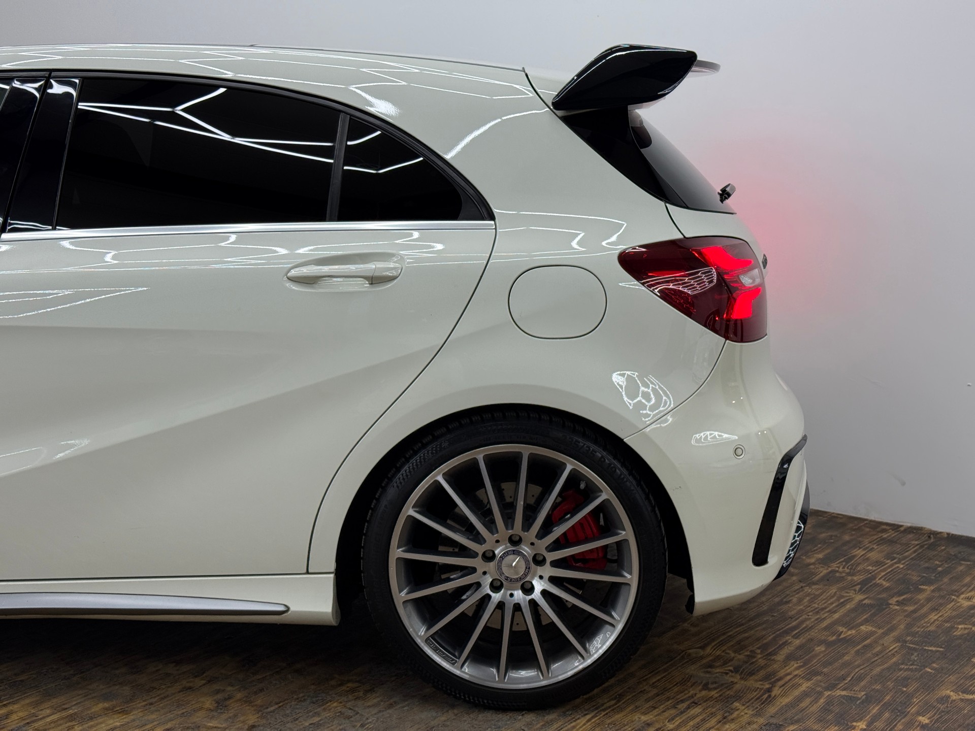 MERCEDES-BENZ A 45 AMG 4Matic Speedshift 7G-DCT-image-8