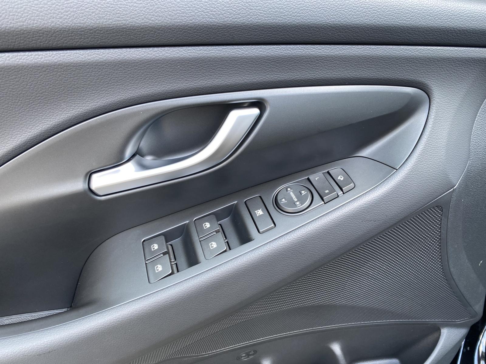 HYUNDAI i30 Wagon 1.5 T-GDi Amplia-image-15