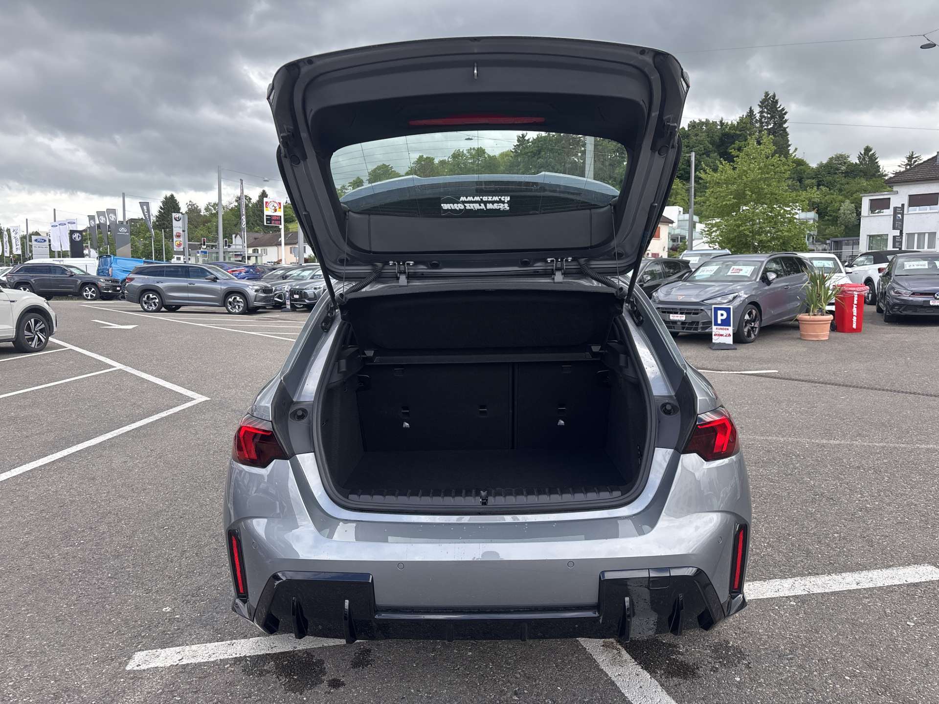 BMW 118d M-Sport Pro Steptronic-Automat-image-7