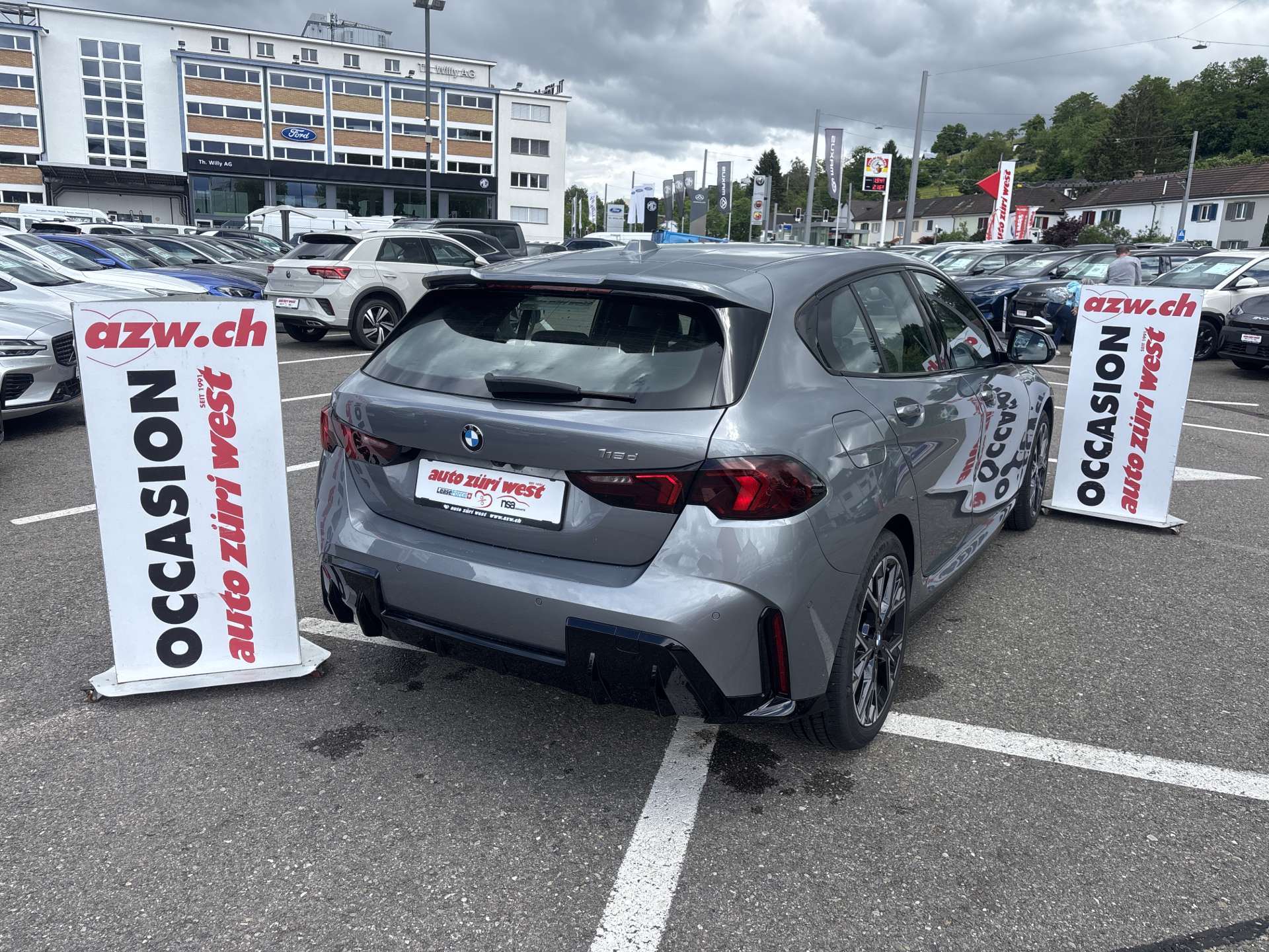 BMW 118d M-Sport Pro Steptronic-Automat-image-2