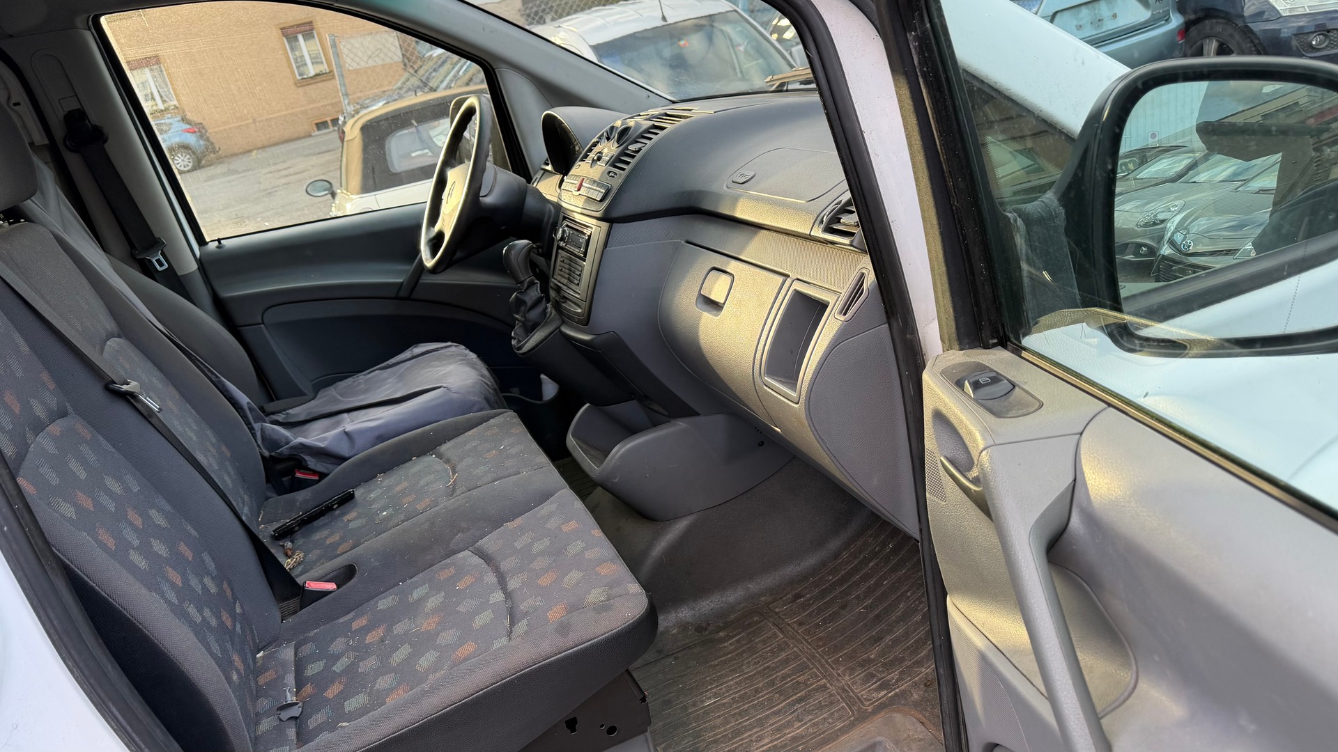 MERCEDES-BENZ Vito 115 CDI L 4x4-image-4