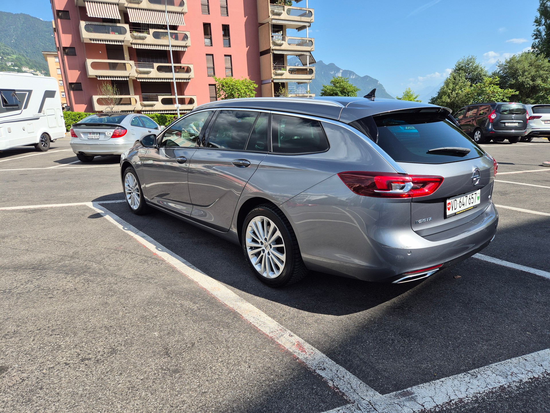 OPEL Insignia 2.0 BiDTI Sports Tourer Excellence 4WD A. Expertise(Mfk) le 16.06.2026-image-2