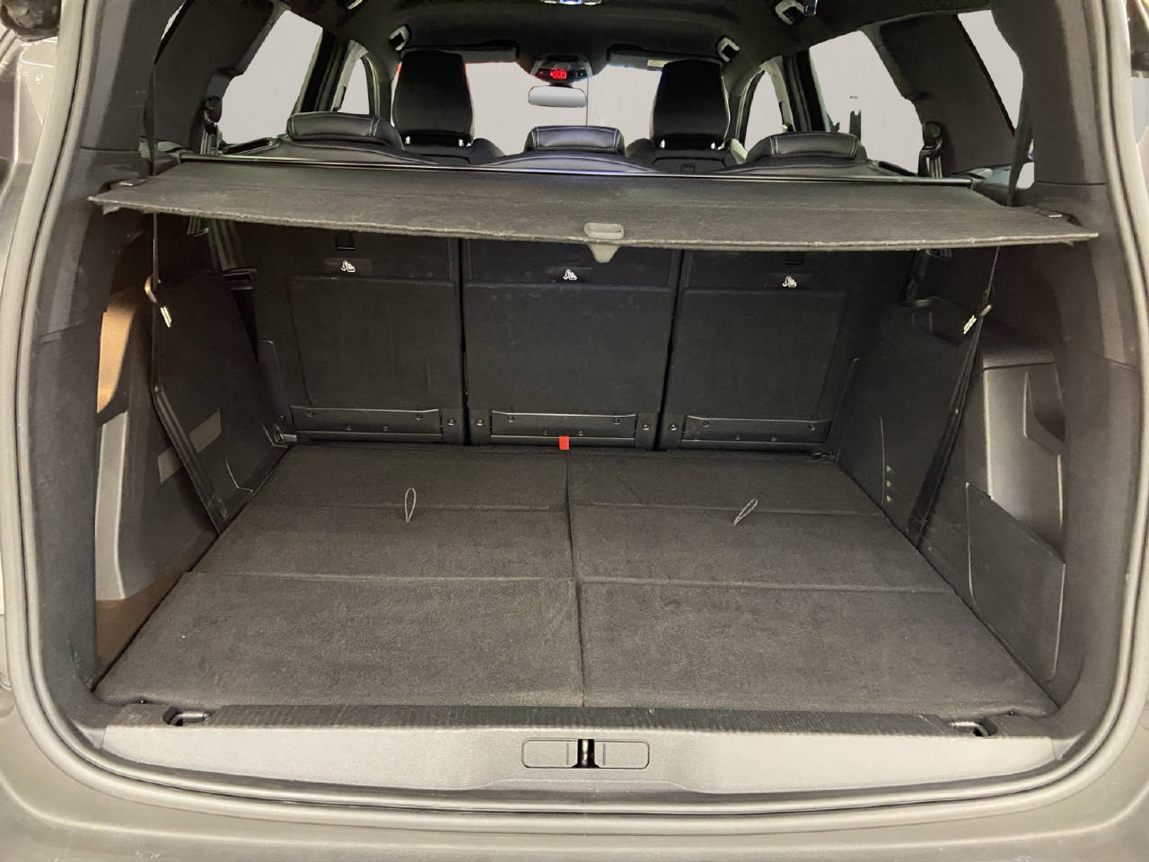 PEUGEOT 5008 1.5 BlueHDi Allure Pack-image-11