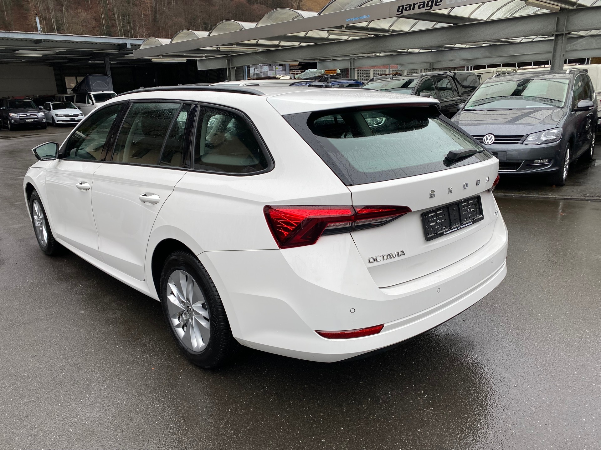SKODA Octavia Combi 2.0 TDI DSG Ambition 4x4-image-12