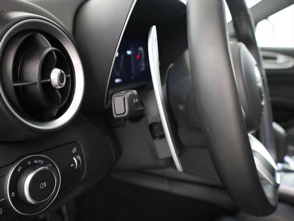 ALFA ROMEO Giulia 2.0 Veloce Q4 AT8-image-7