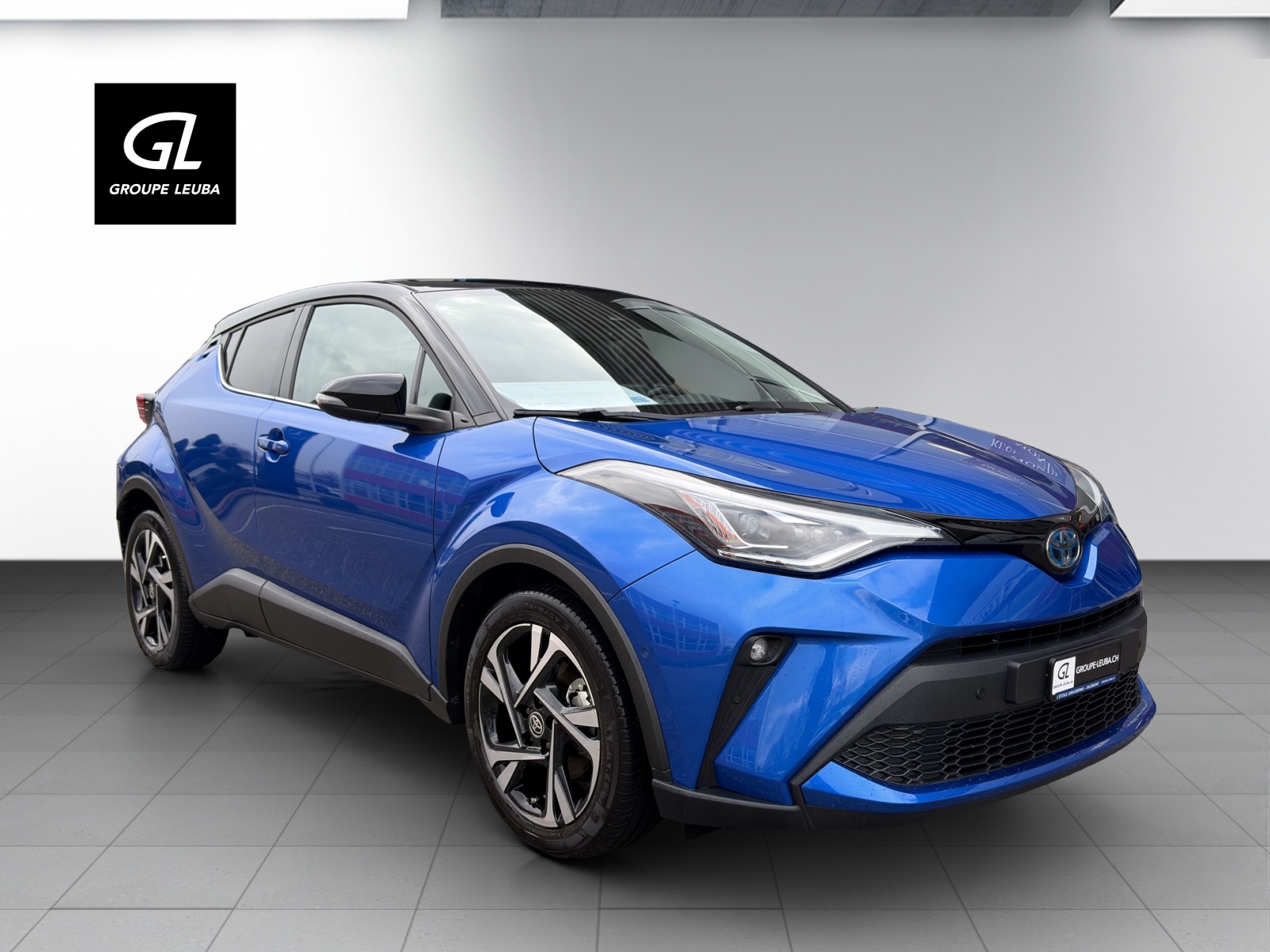 TOYOTA C-HR 2.0 HSD CVT Trend-image-0