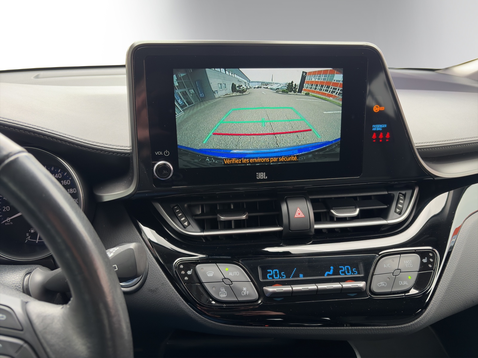 Image TOYOTA C-HR C-HR 2.0 HSD CVT Trend