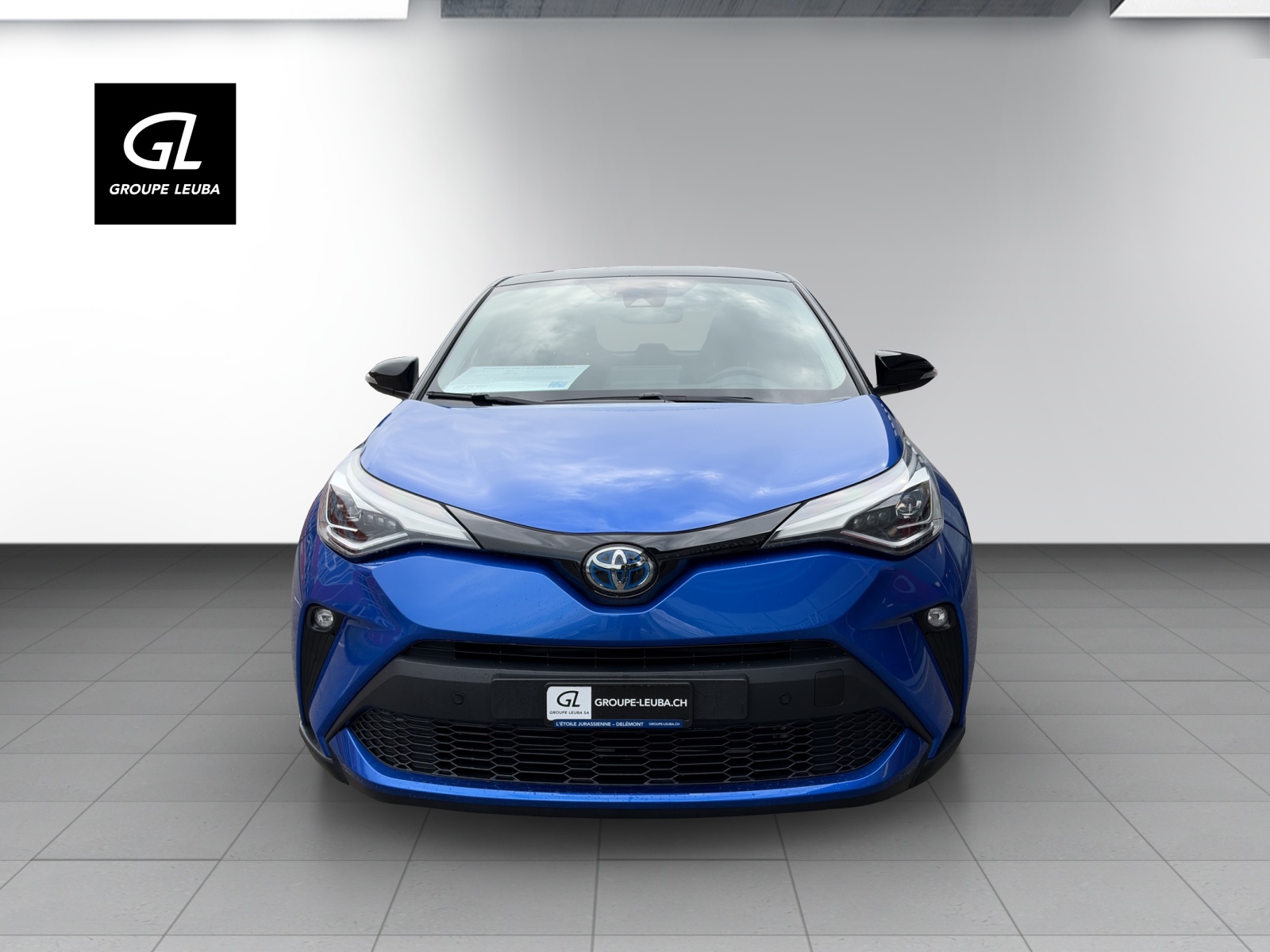 TOYOTA C-HR 2.0 HSD CVT Trend-image-1