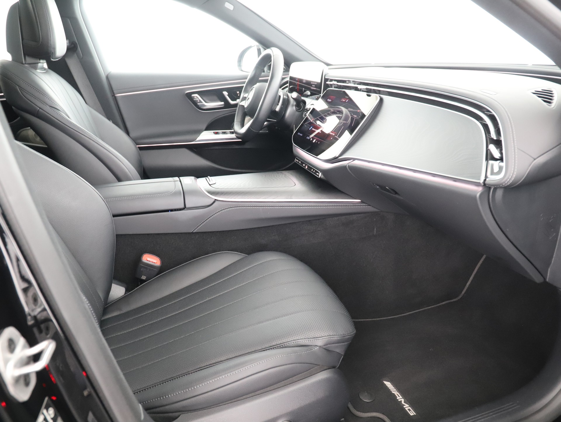 MERCEDES-BENZ E 200 T 9G-Tronic 4Matic-image-10