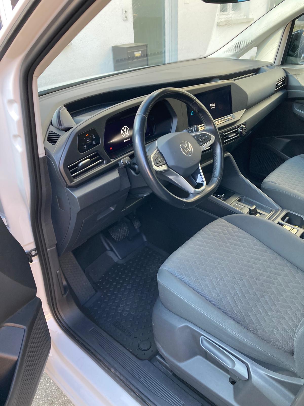 VW Caddy 1.5 TSI Life DSG-image-13