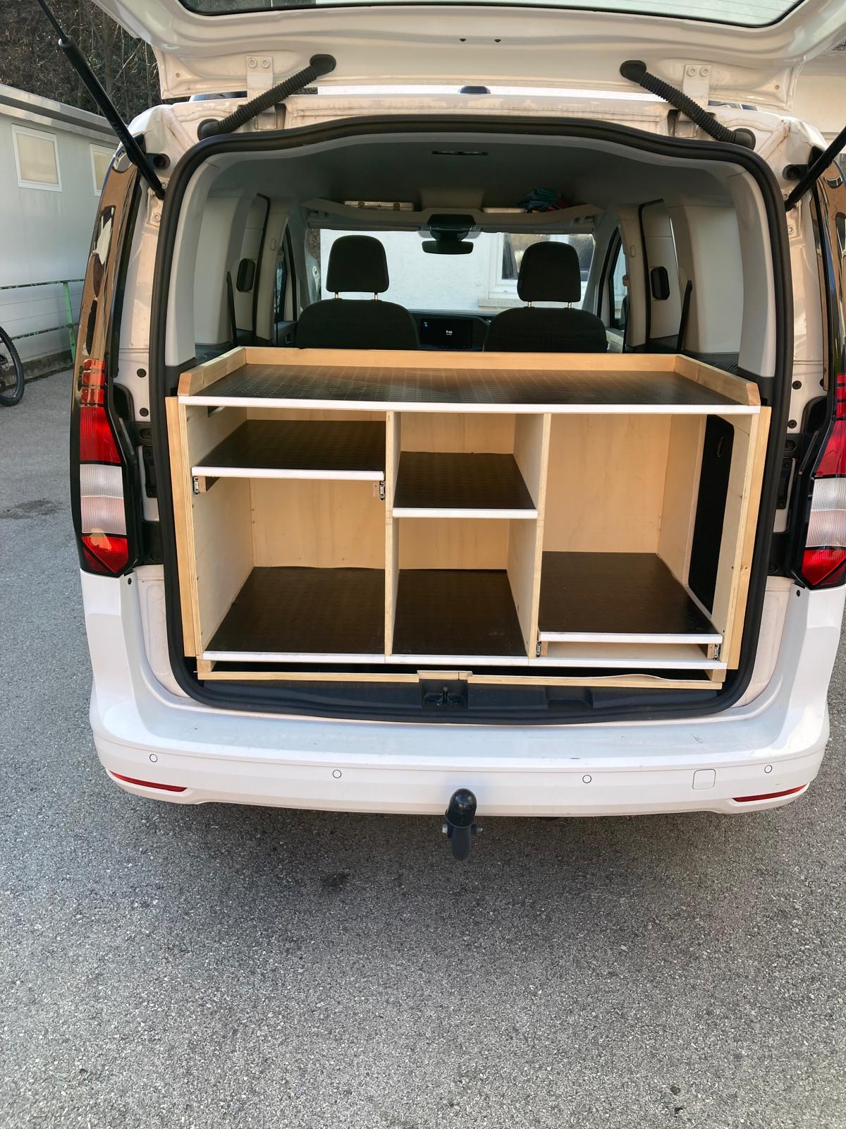 VW Caddy 1.5 TSI Life DSG-image-10