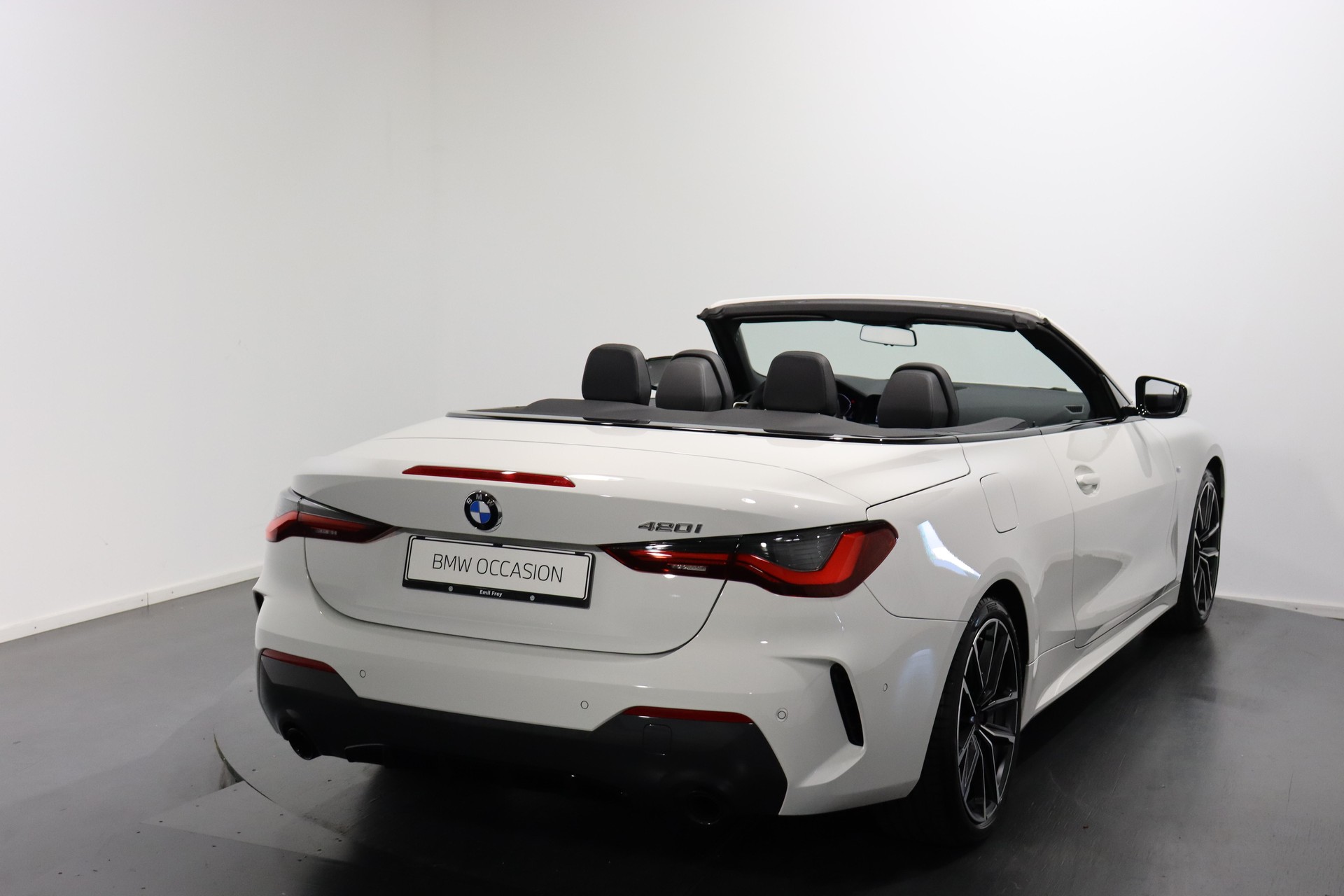 BMW 420i SAG Cabrio-image-3