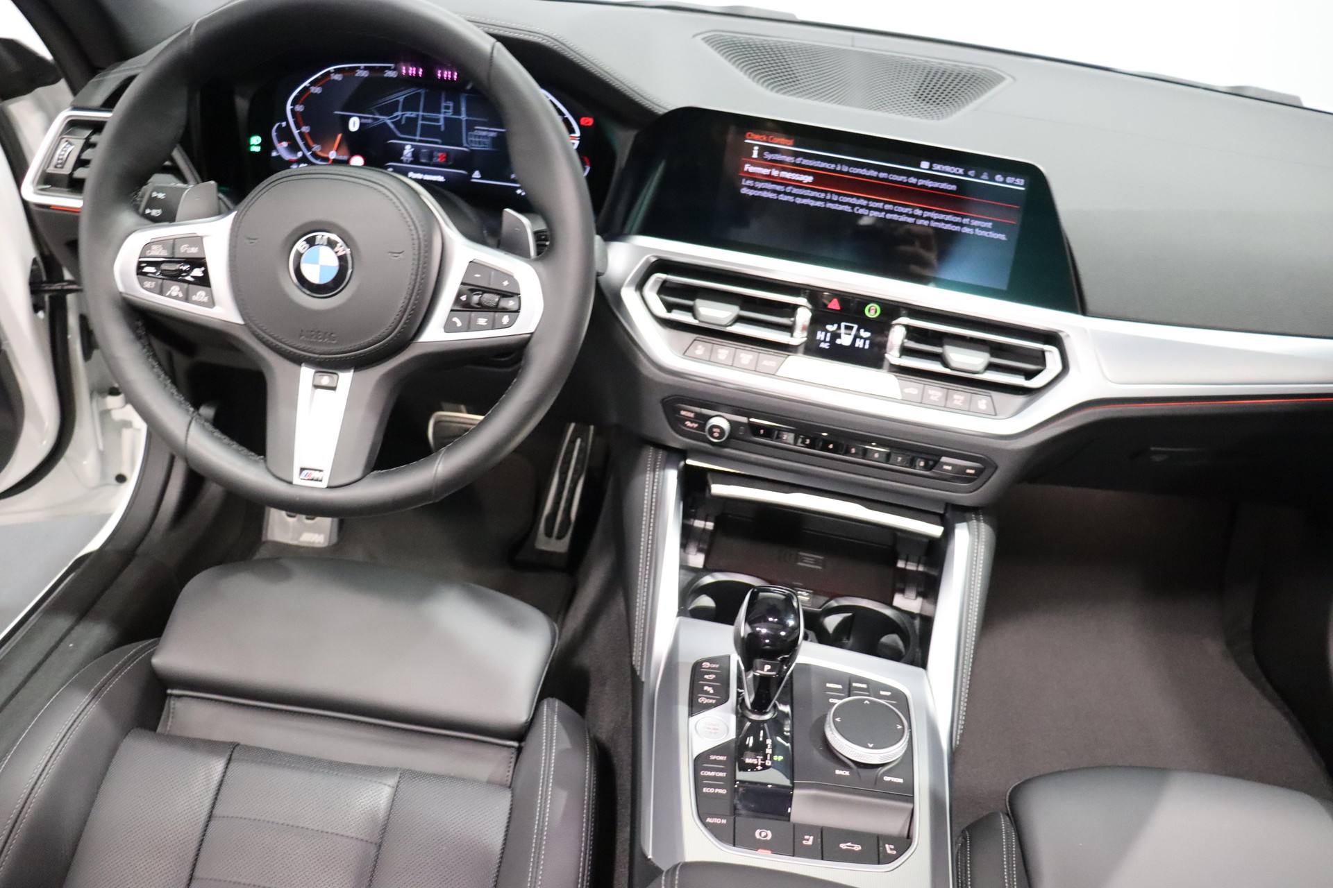 BMW 420i SAG Cabrio-image-9