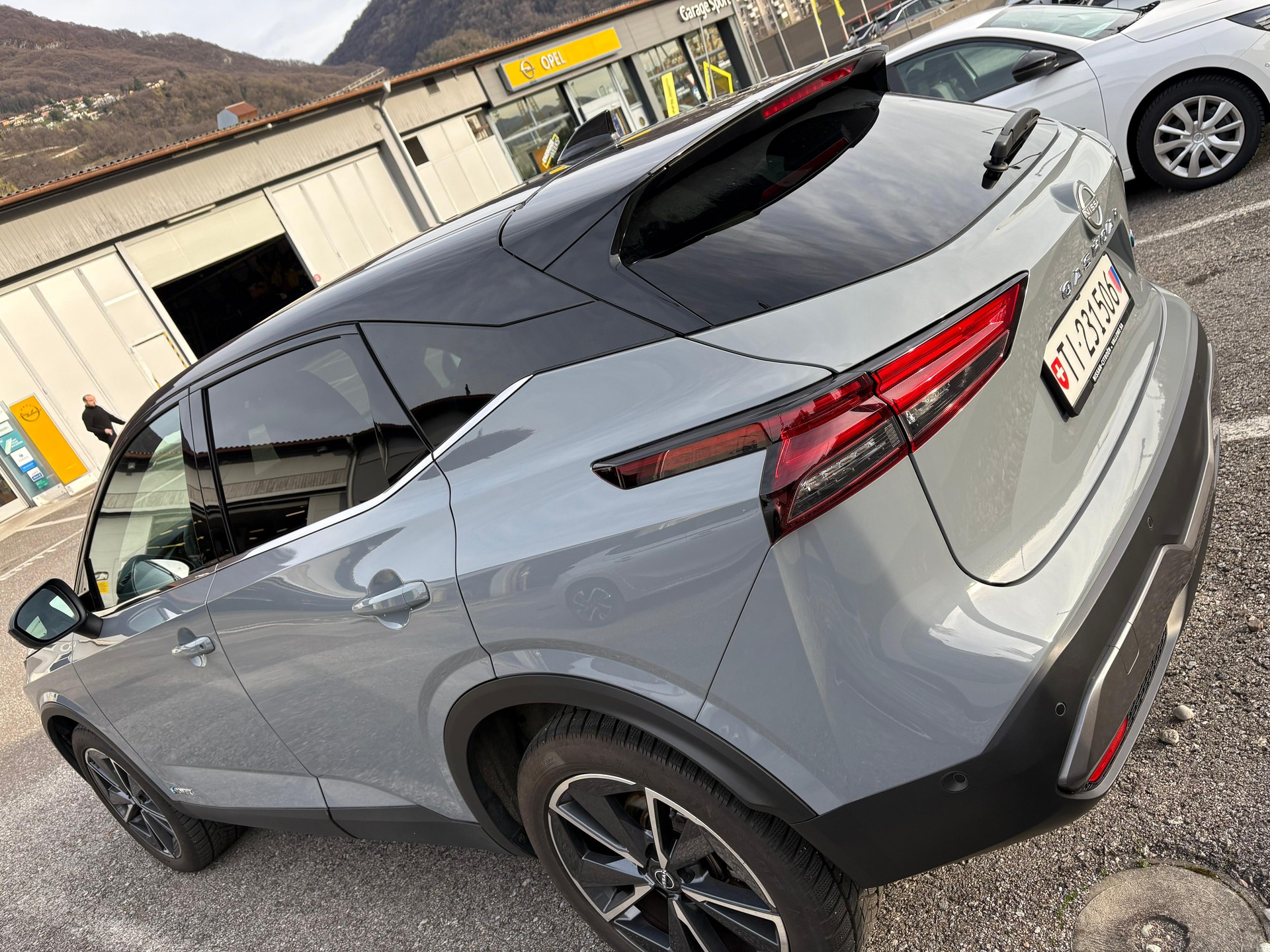 NISSAN Qashqai 1.5 VC-T e-Power Unplugged Limited Edition-image-5
