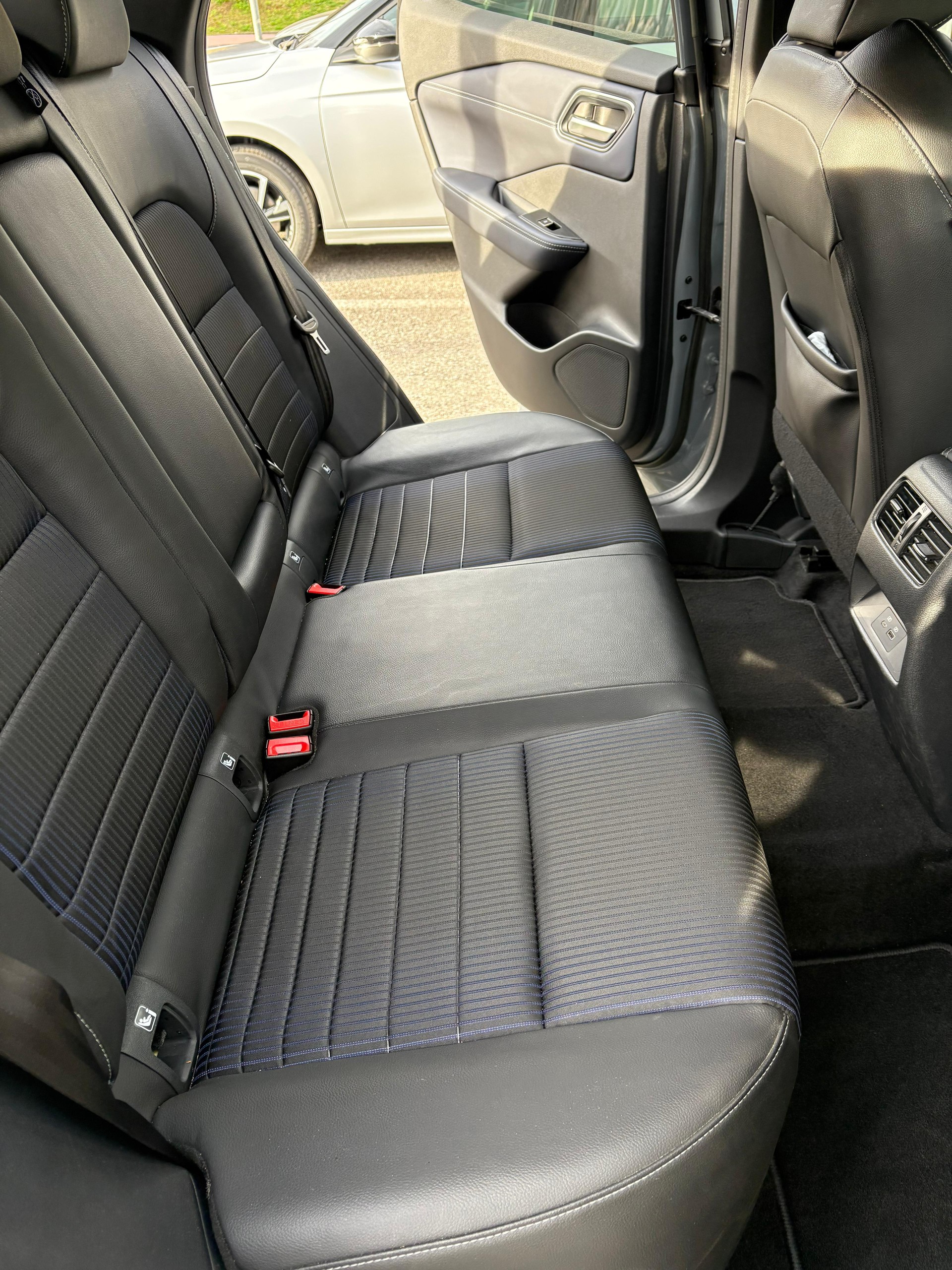 NISSAN Qashqai 1.5 VC-T e-Power Unplugged Limited Edition-image-12