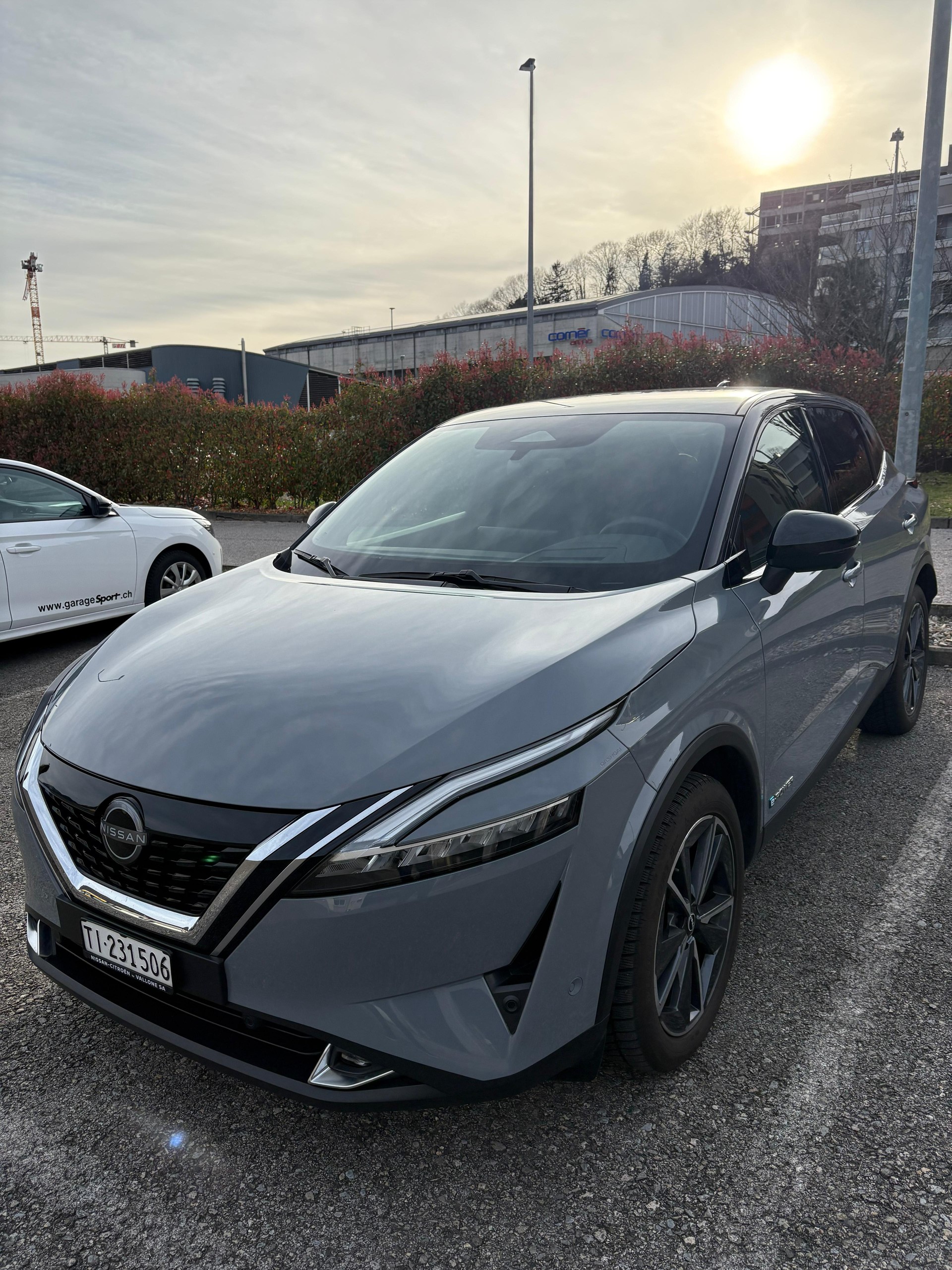 NISSAN Qashqai 1.5 VC-T e-Power Unplugged Limited Edition-image-1