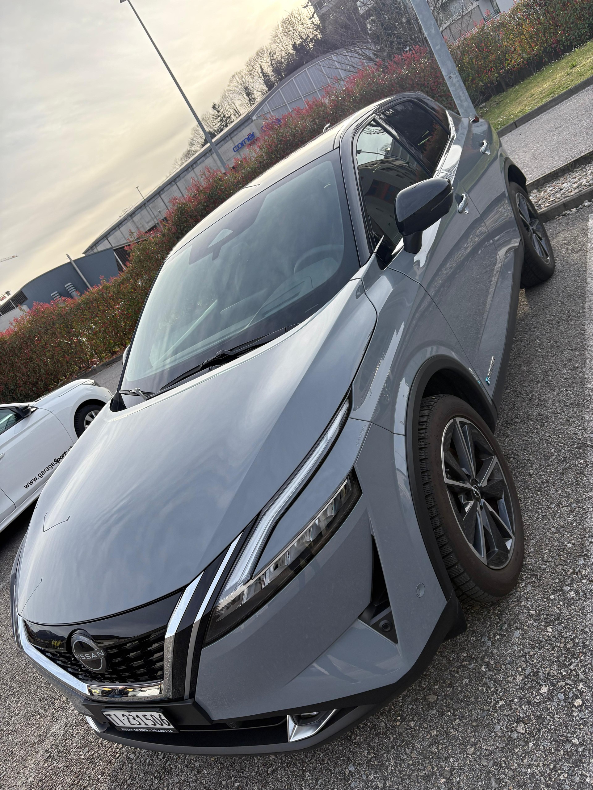 NISSAN Qashqai 1.5 VC-T e-Power Unplugged Limited Edition-image-2