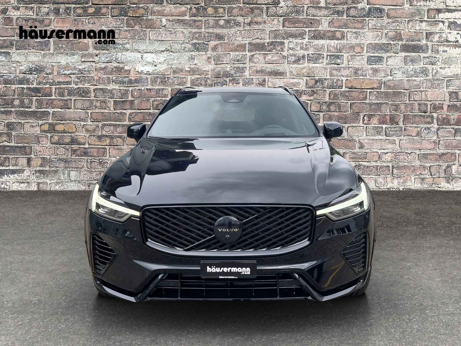 VOLVO XC60 2.0 T8 TE Black Edition eAWD-showroom-element-1