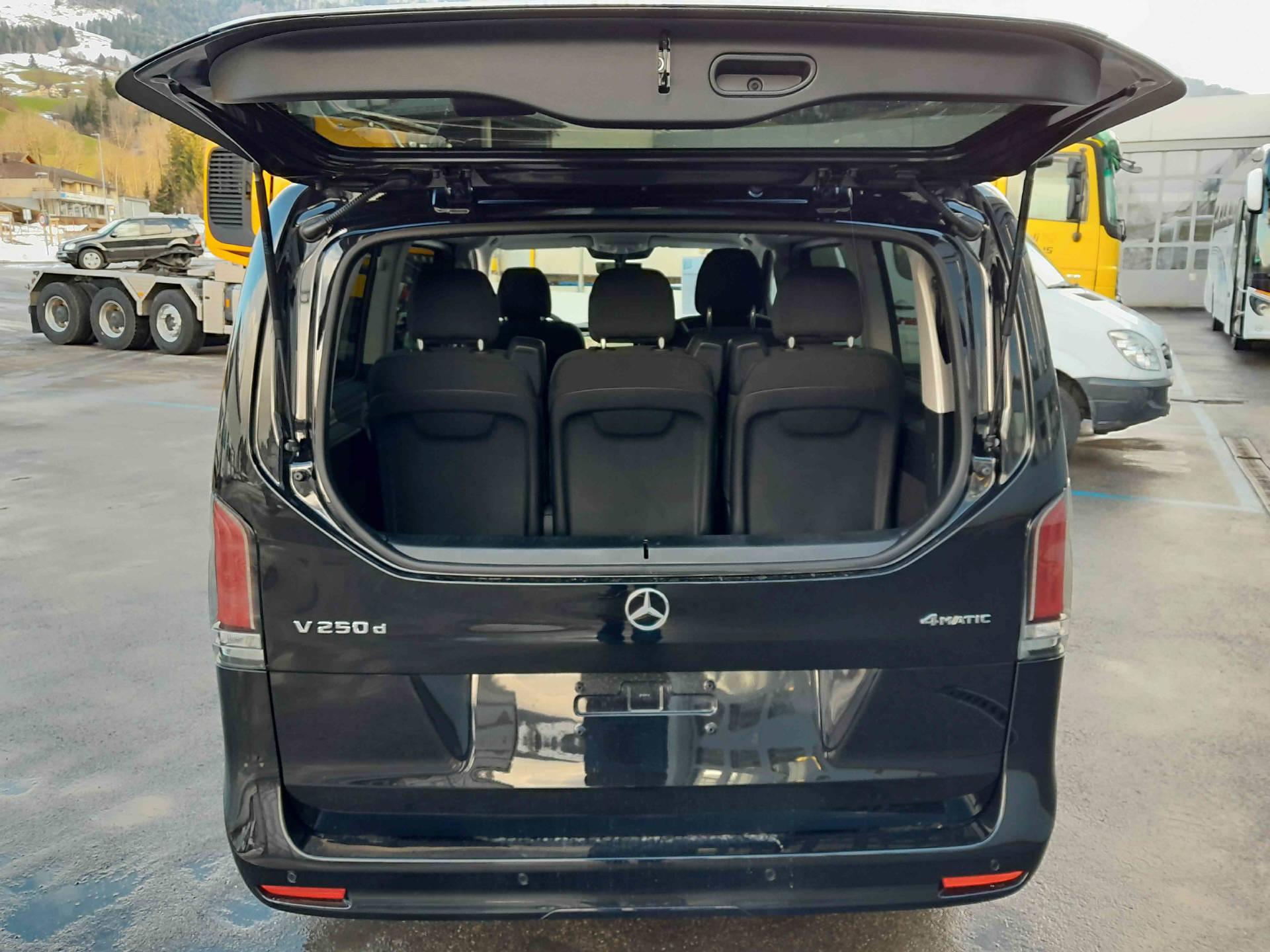 MERCEDES-BENZ V 250d Style L 4x4-image-15
