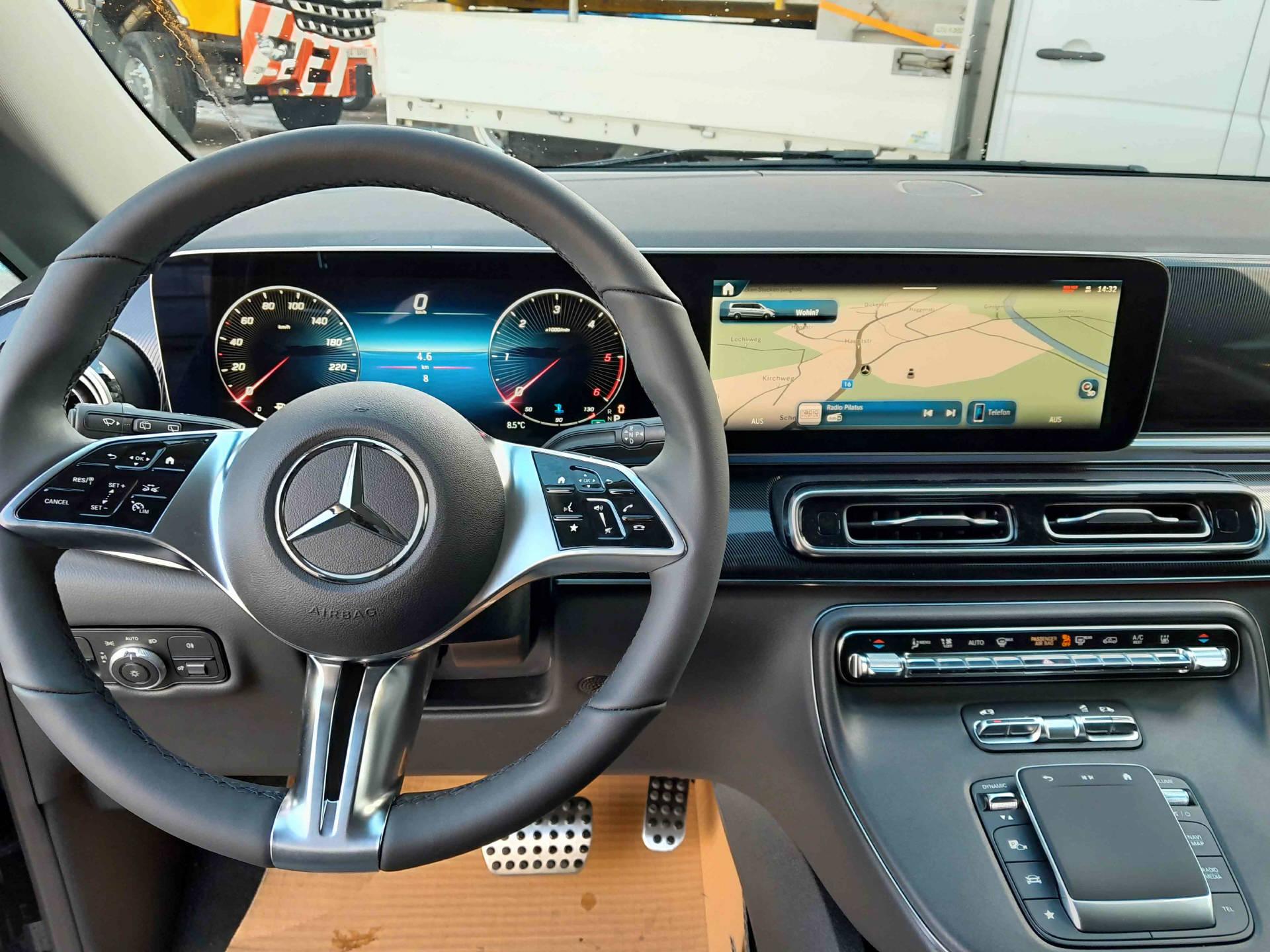 MERCEDES-BENZ V 250d Style L 4x4-image-9
